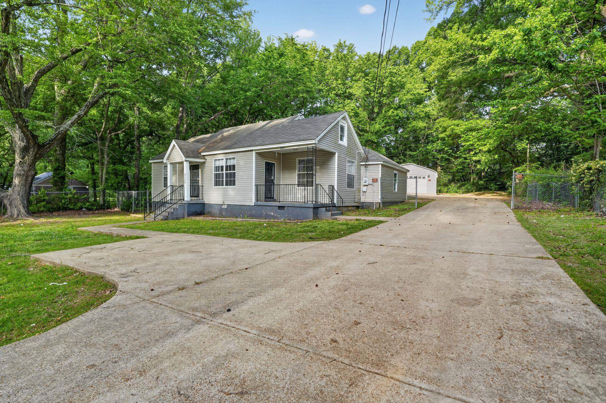 4199 Auburn Rd Property Photo 3