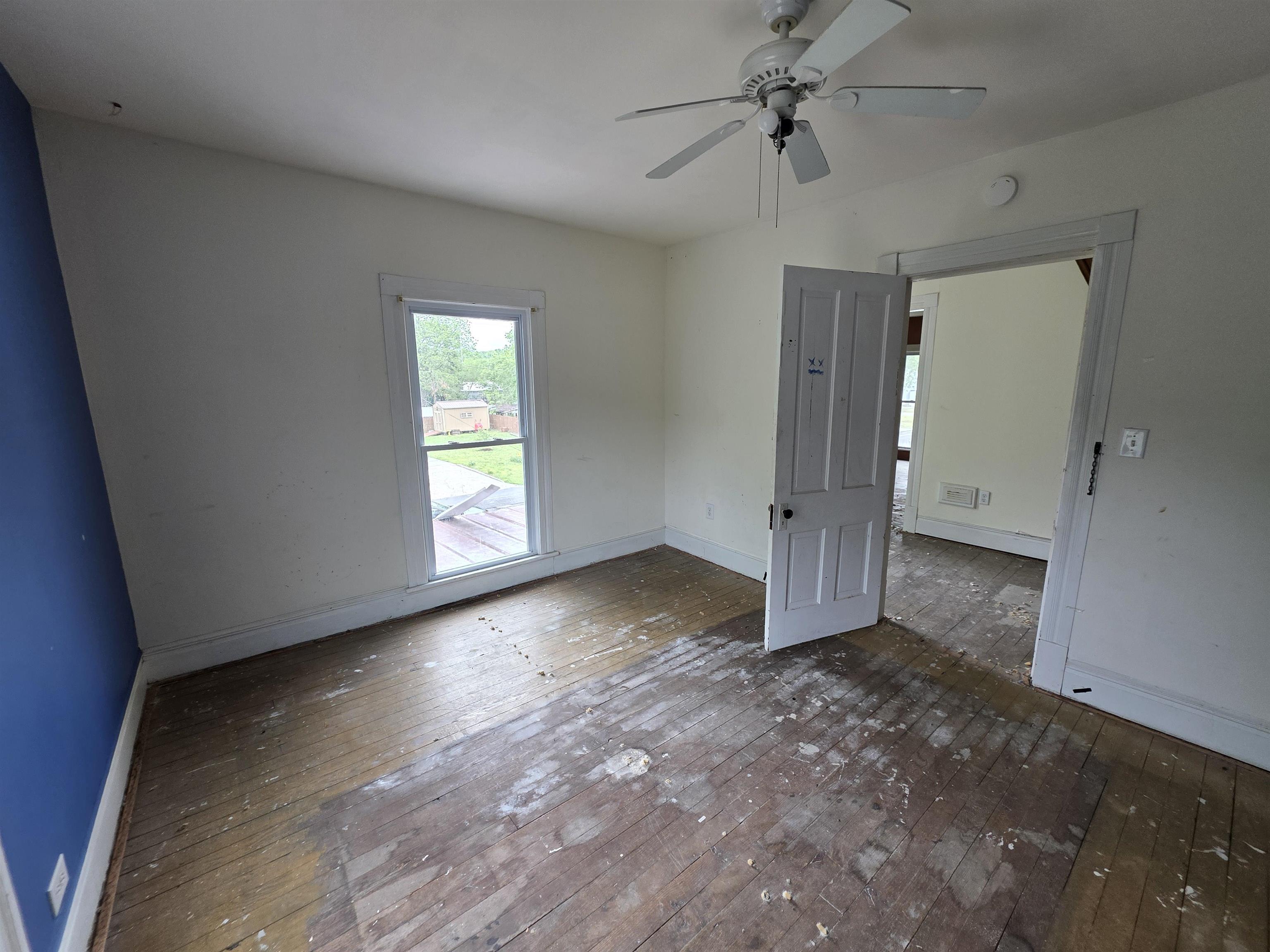 101 Slayden Ave Property Photo 38