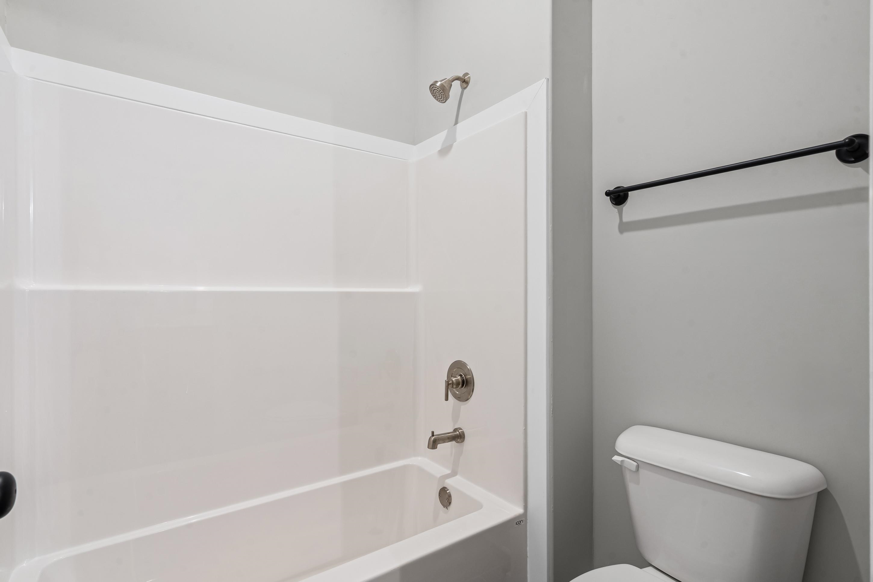 9940 Delphinium Dr N Property Photo 14