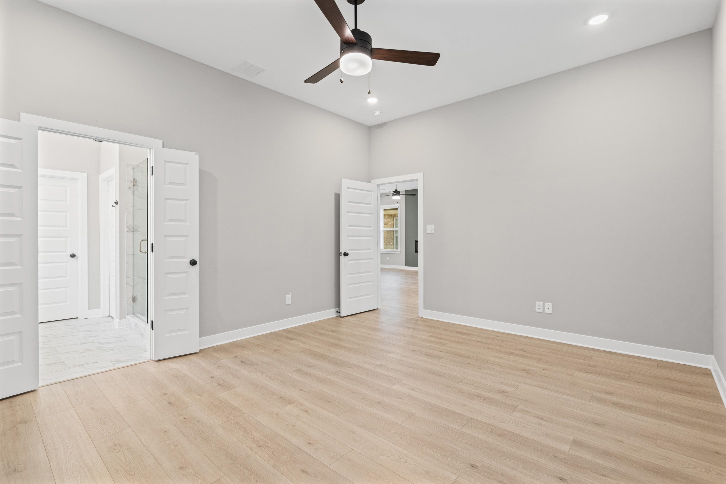 9940 Delphinium Dr N Property Photo 21