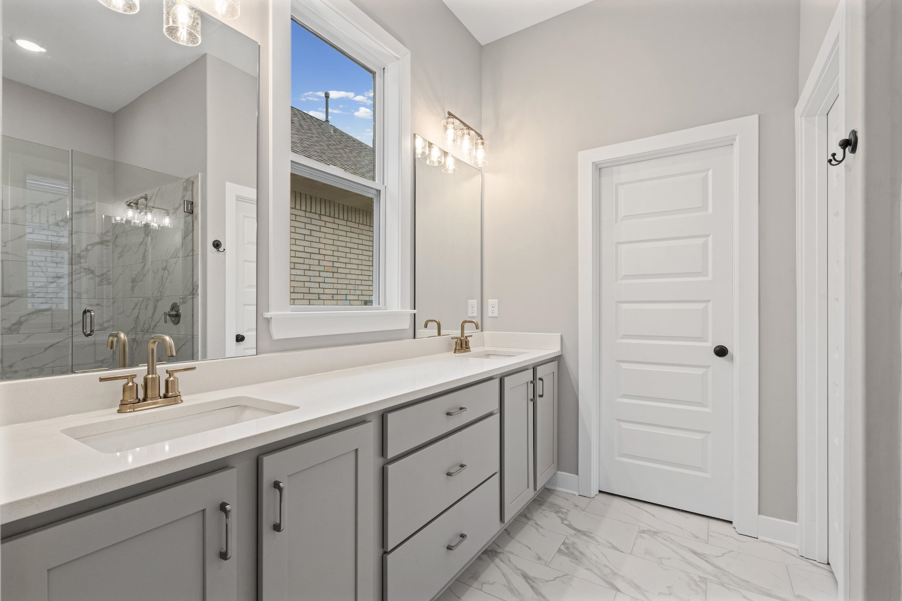 9940 Delphinium Dr N Property Photo 22