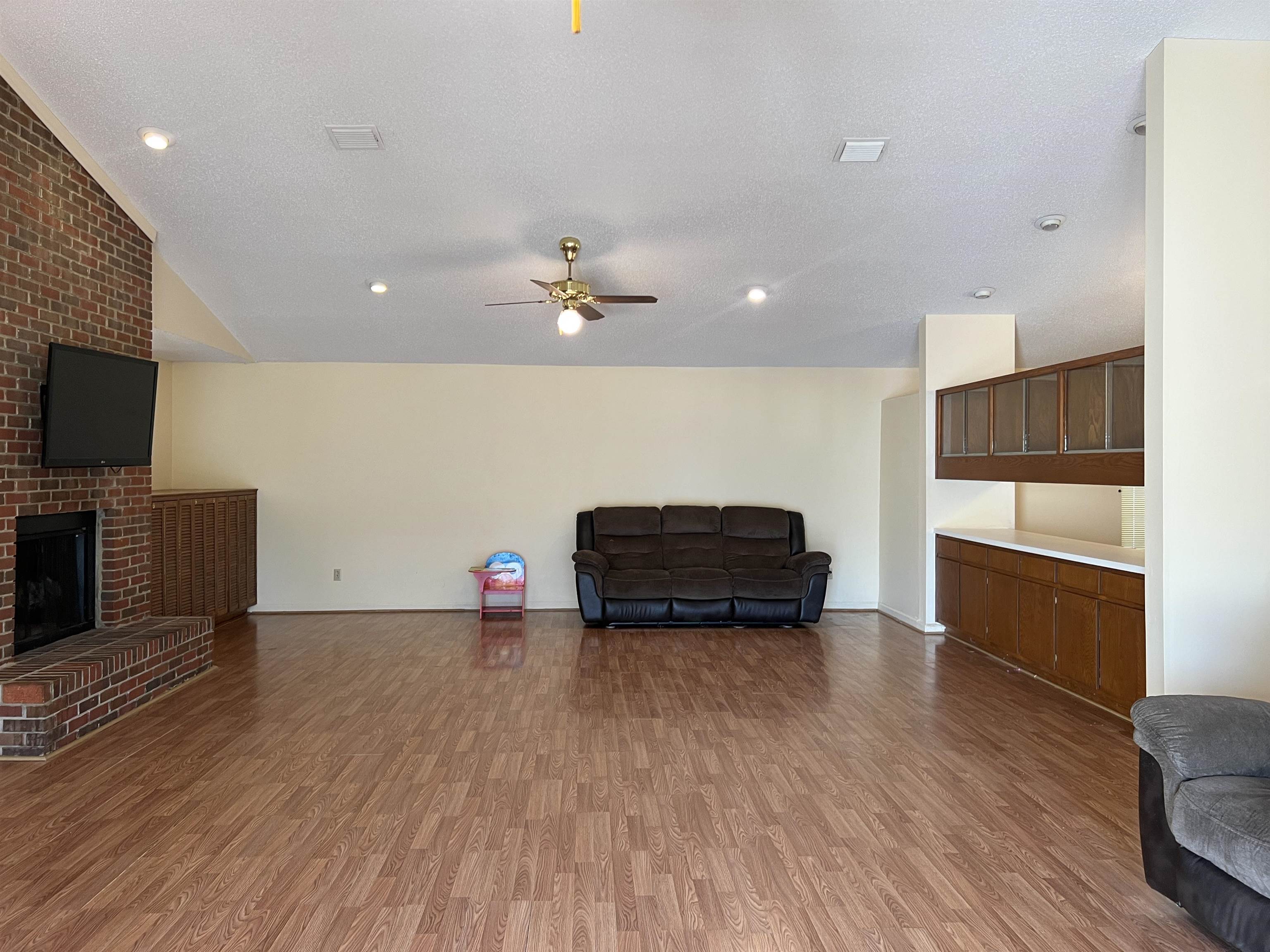 3953 Otter Dr Property Photo 8