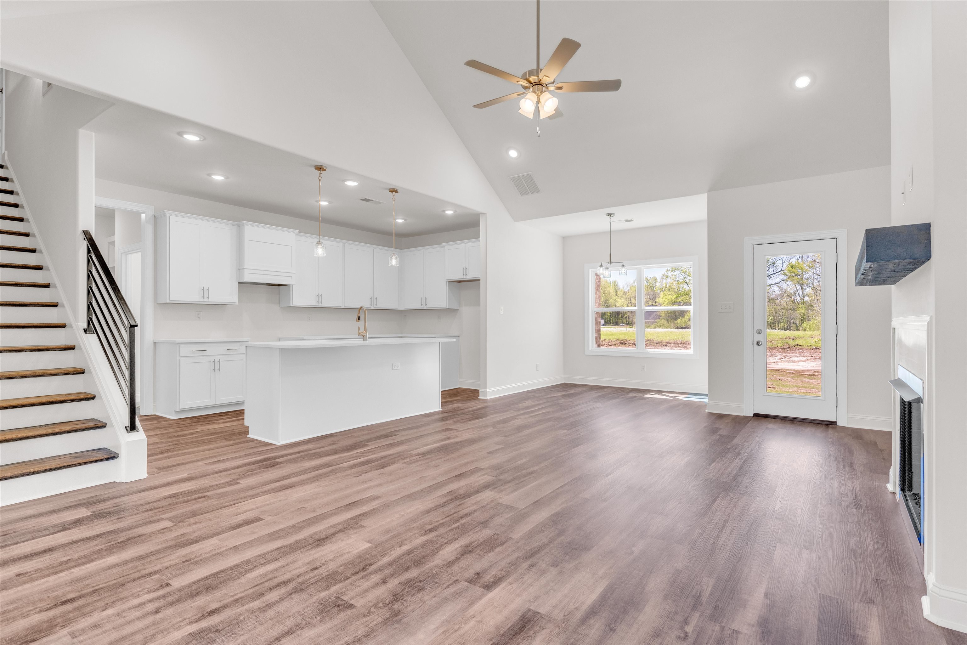 347 Centerline Roper Loop Property Photo 6