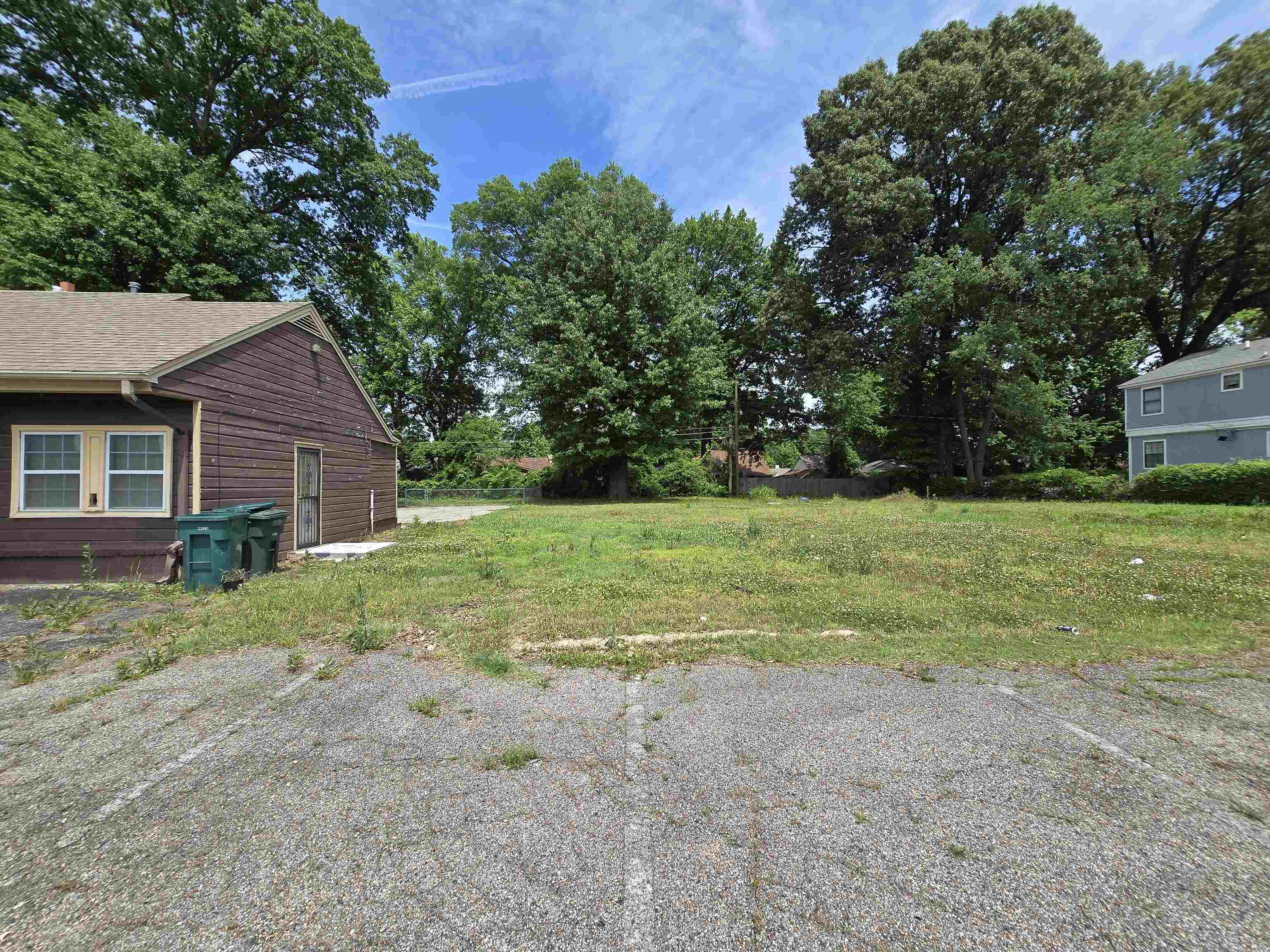 3048 Park Ave Property Photo 3
