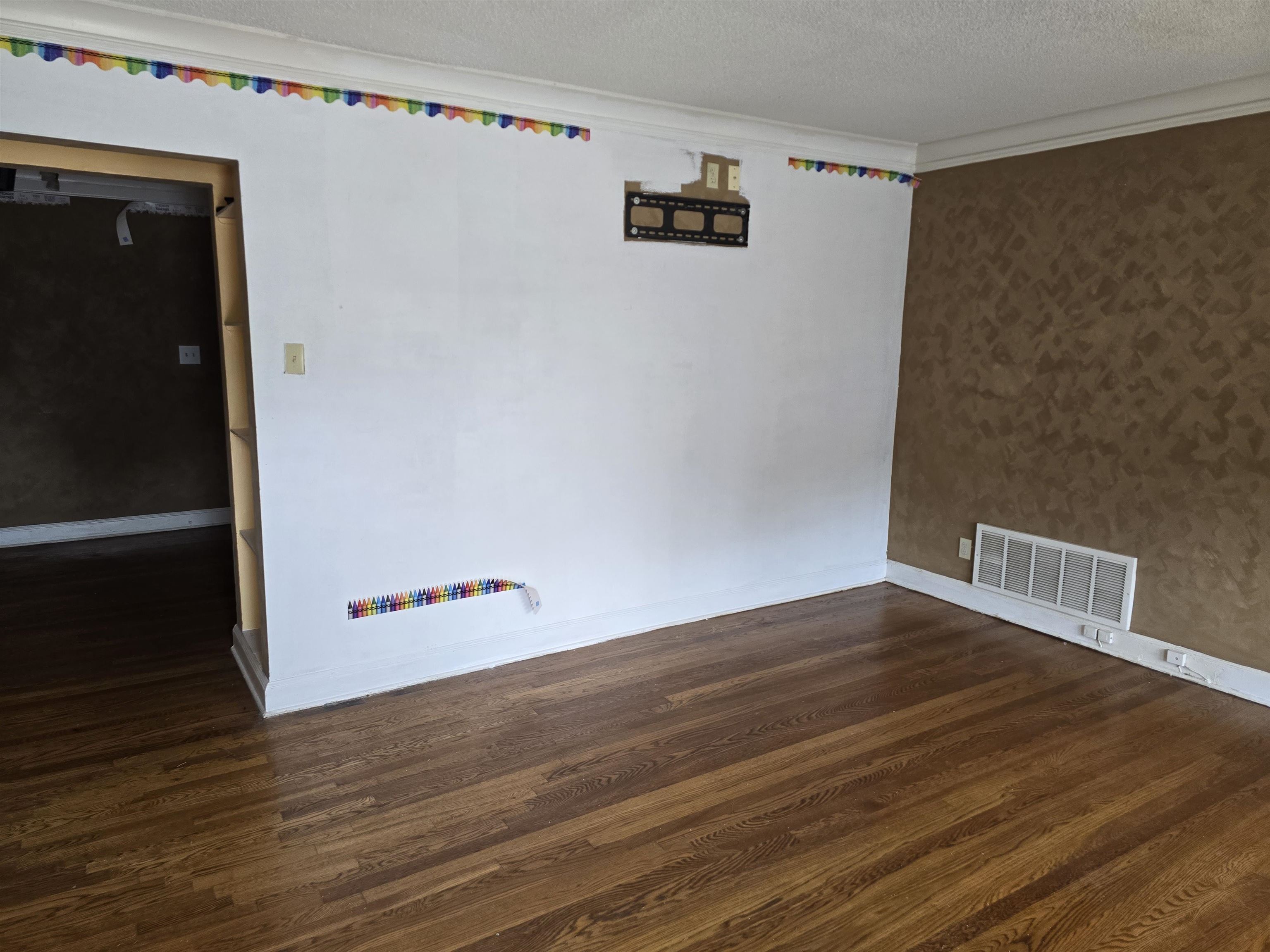 3048 Park Ave Property Photo 5