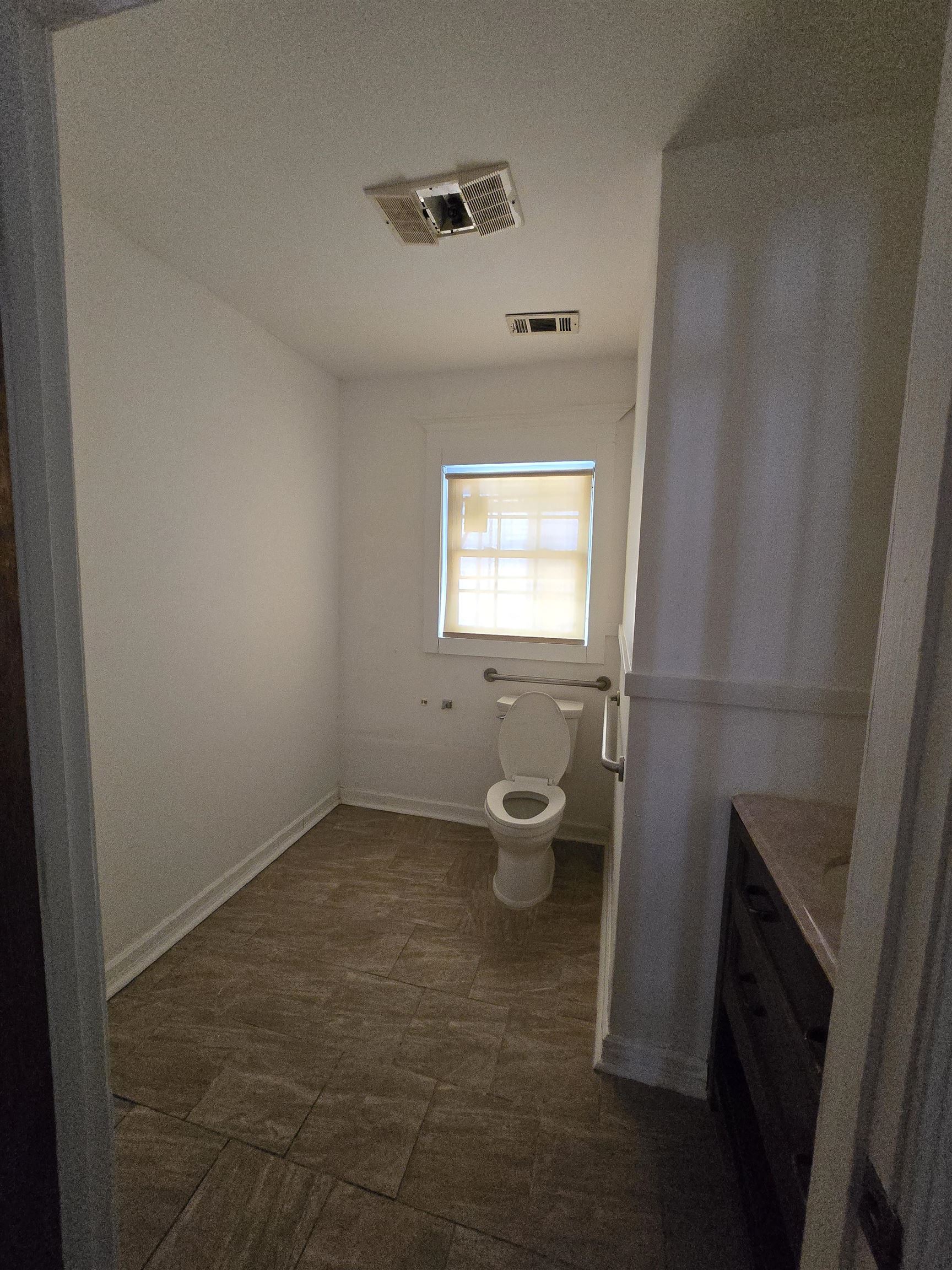 3048 Park Ave Property Photo 9