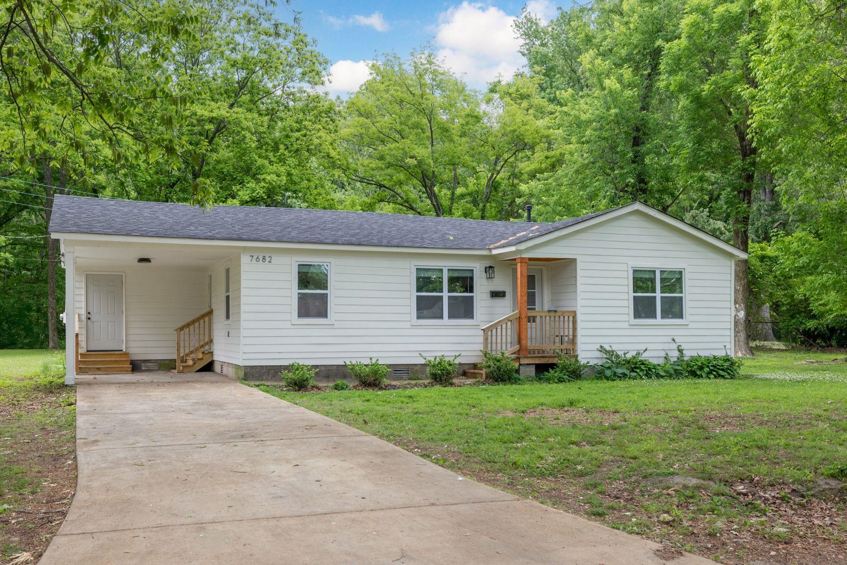 7682 CURRIE RD Property Photo 1