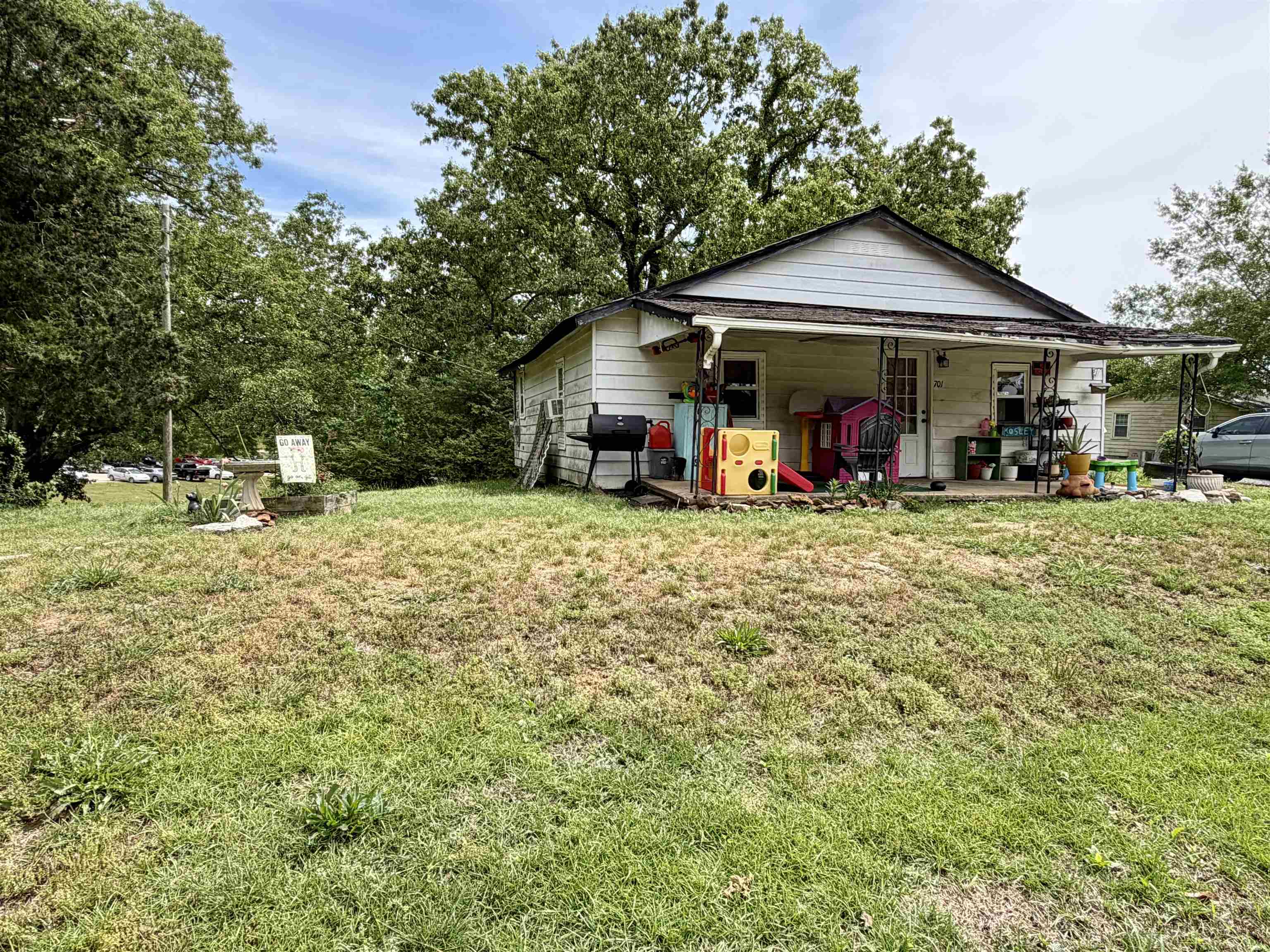 701 Circle Hill Dr Property Photo 16