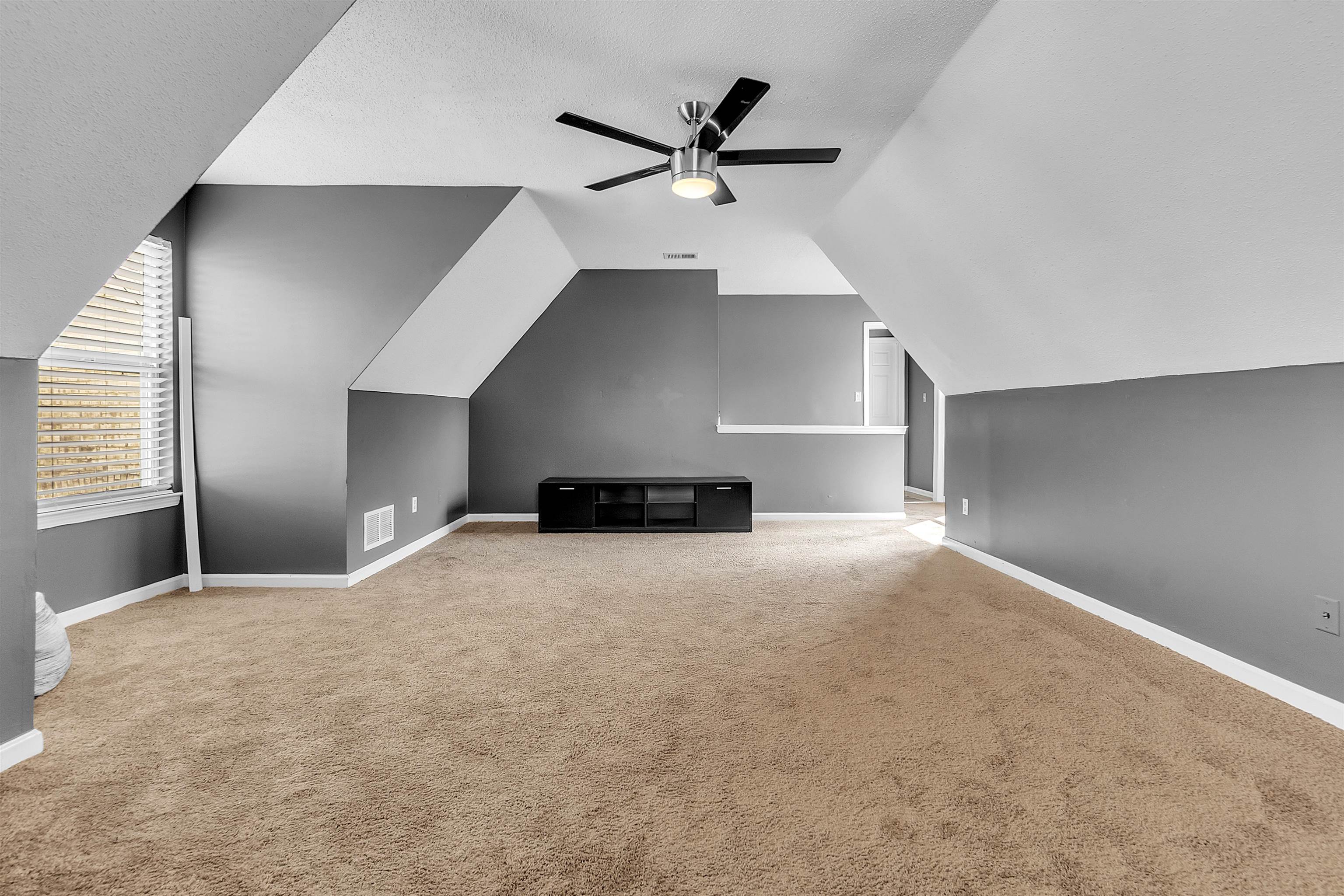 843 Blue Pearl Cv Property Photo 24
