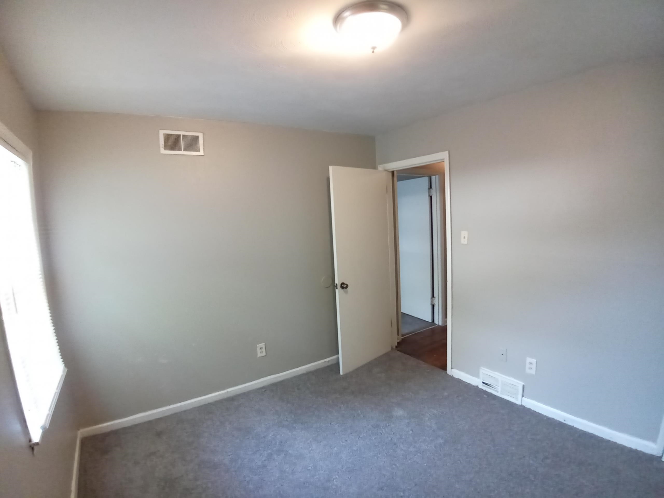 1675 Haywood Ave Property Photo 9