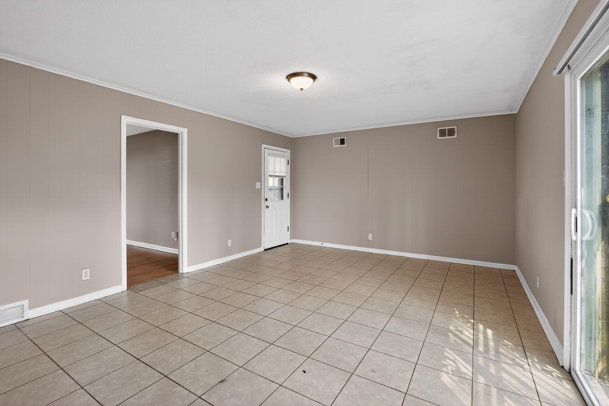 4378 Hawkeye St Property Photo 14