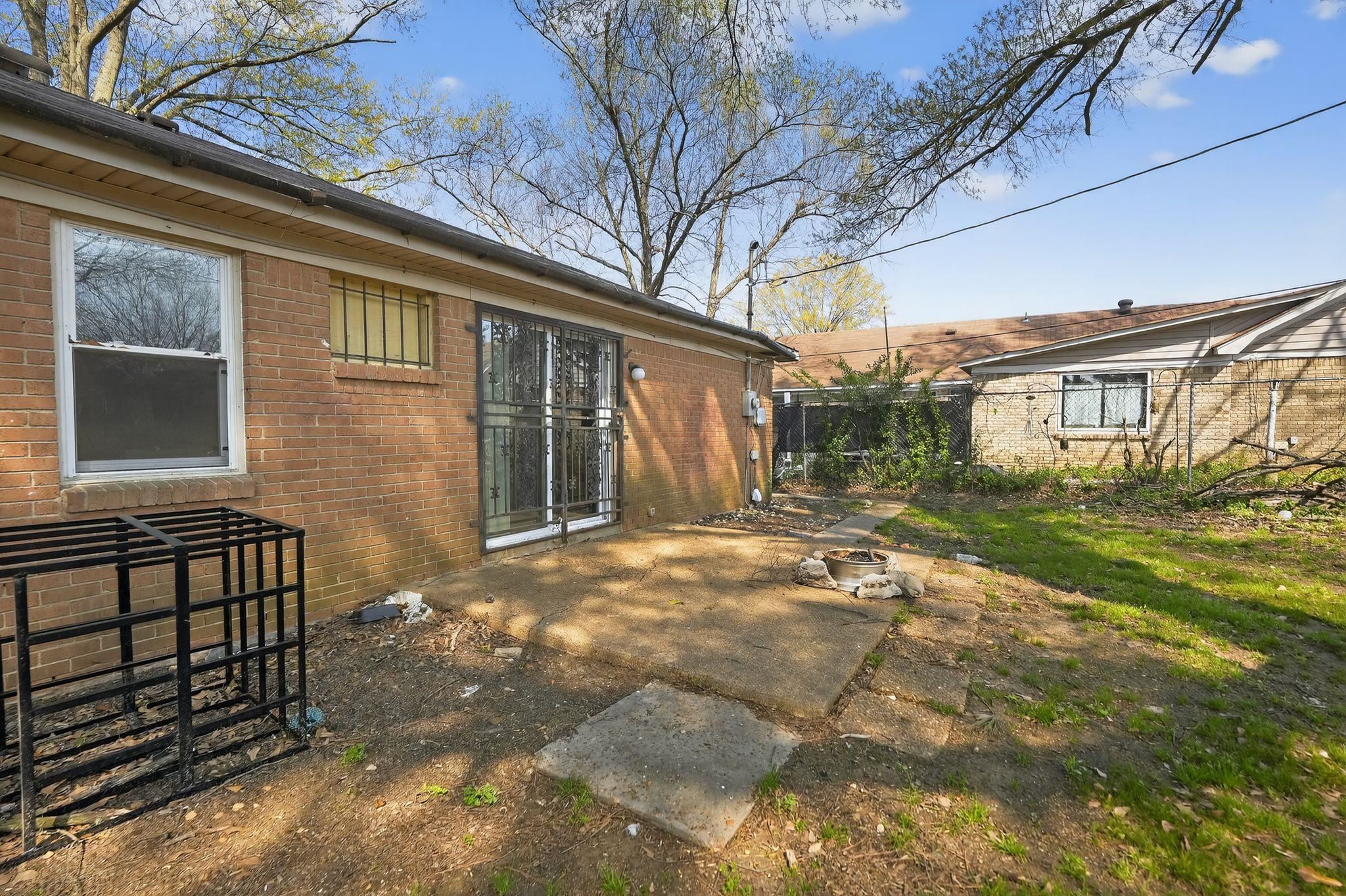 4378 Hawkeye St Property Photo 26