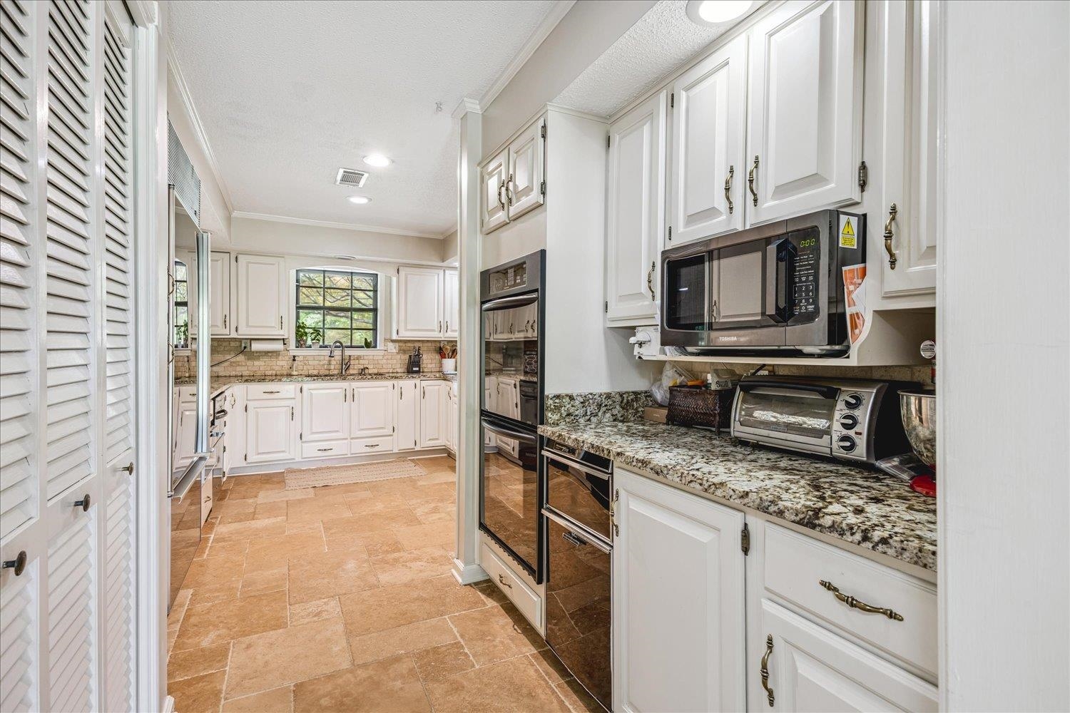 3748 Old Brownsville Rd Property Photo 16