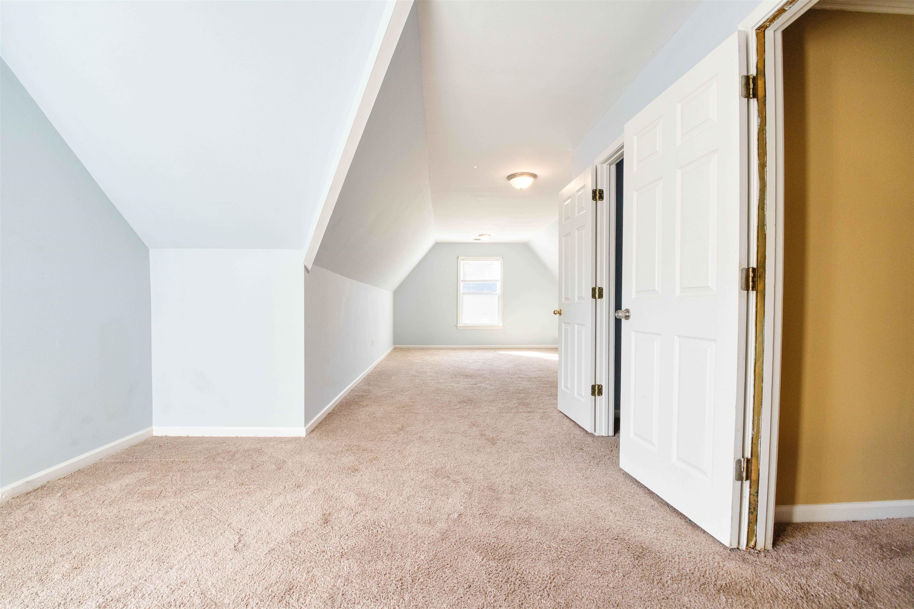 6348 Eastbrier Dr Property Photo 24