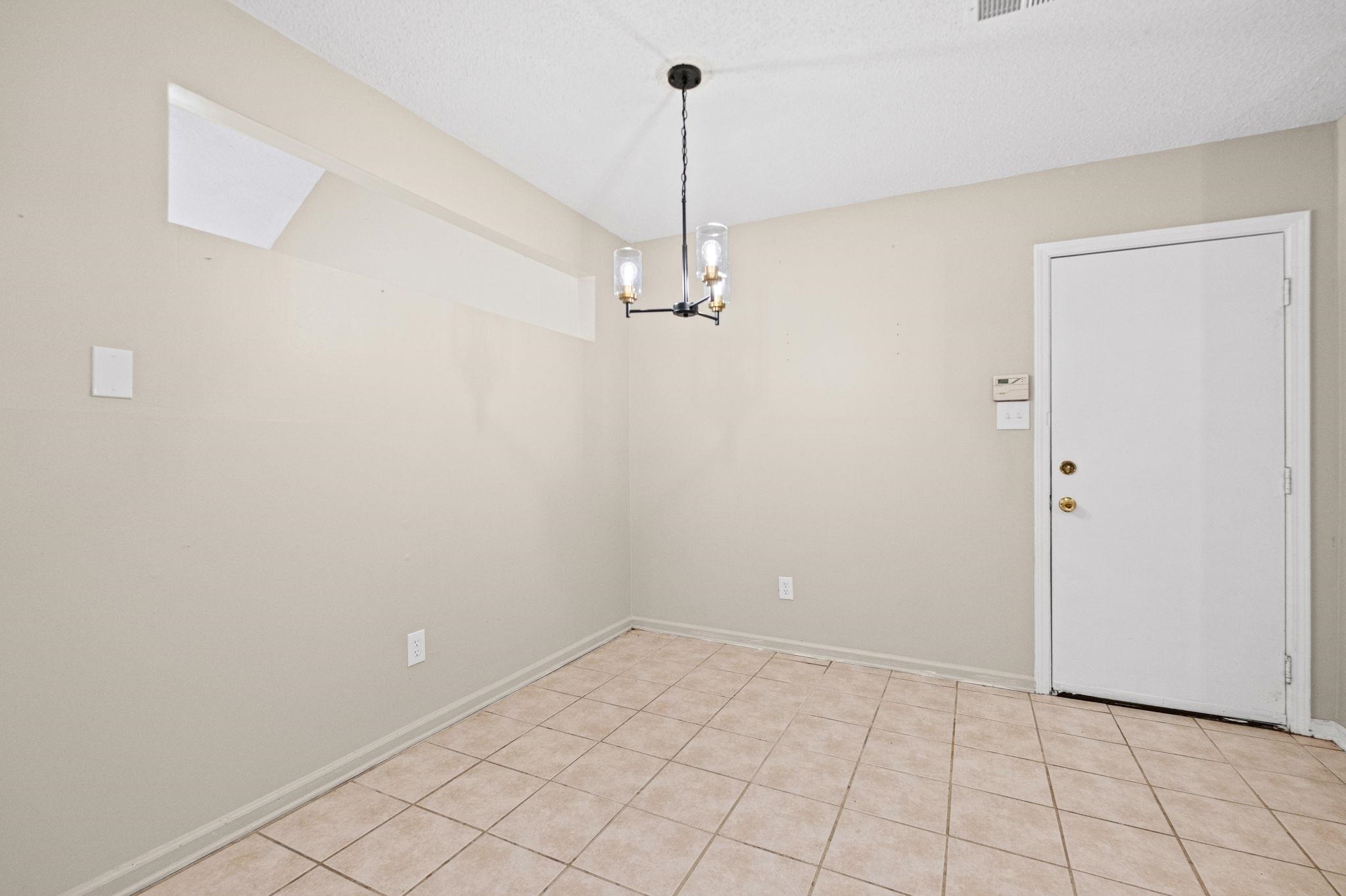 2515 Parkview Dr Property Photo 14