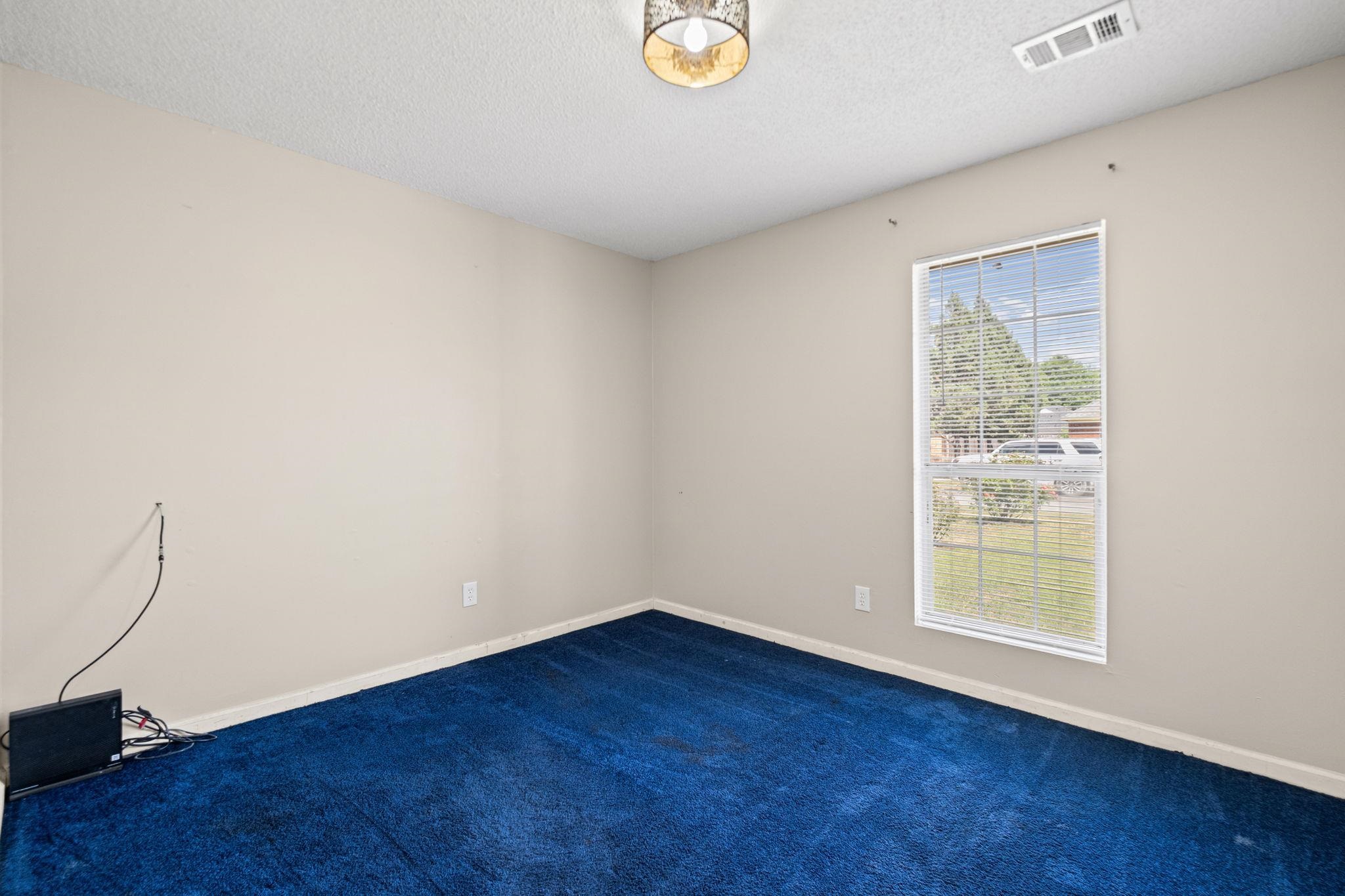 2515 Parkview Dr Property Photo 20