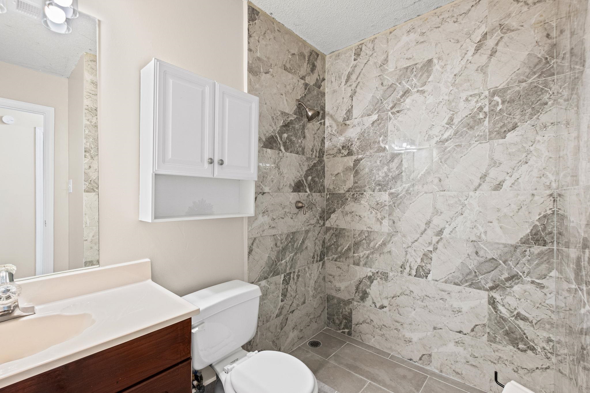 2515 Parkview Dr Property Photo 22