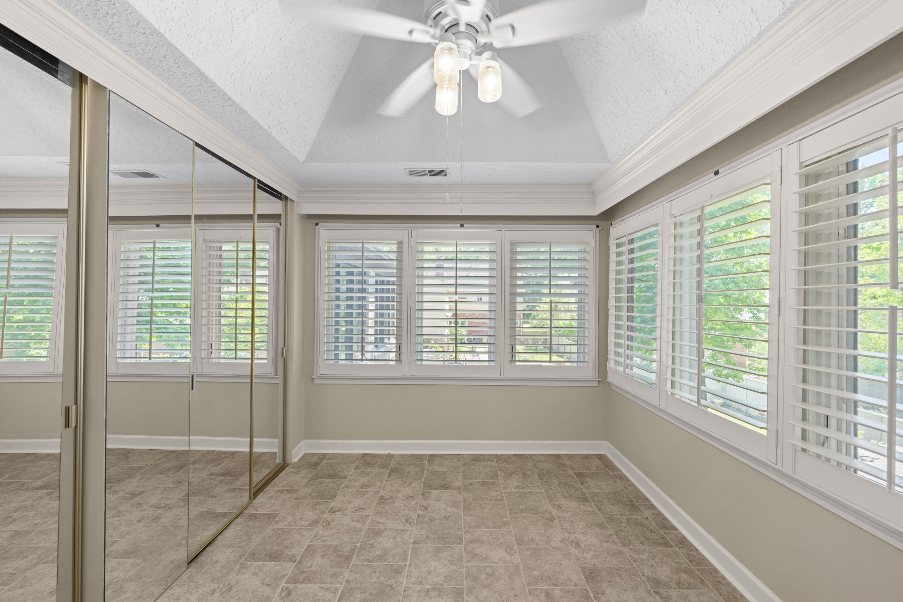 8449 Lansingwood Cv Property Photo 18