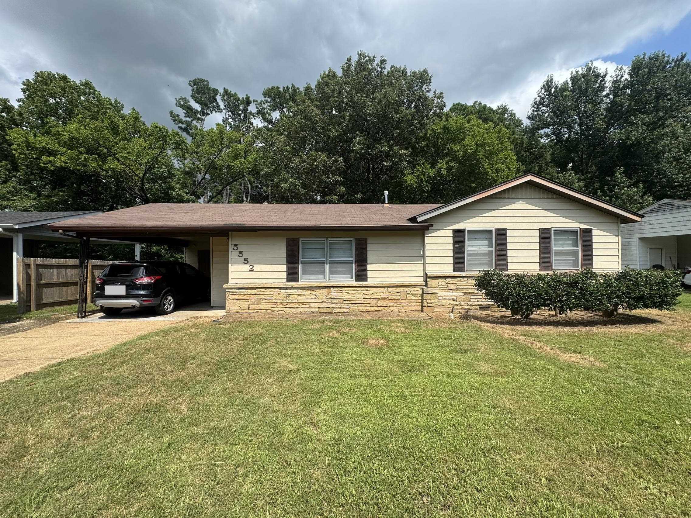 5552 Millbranch Rd Property Photo 2