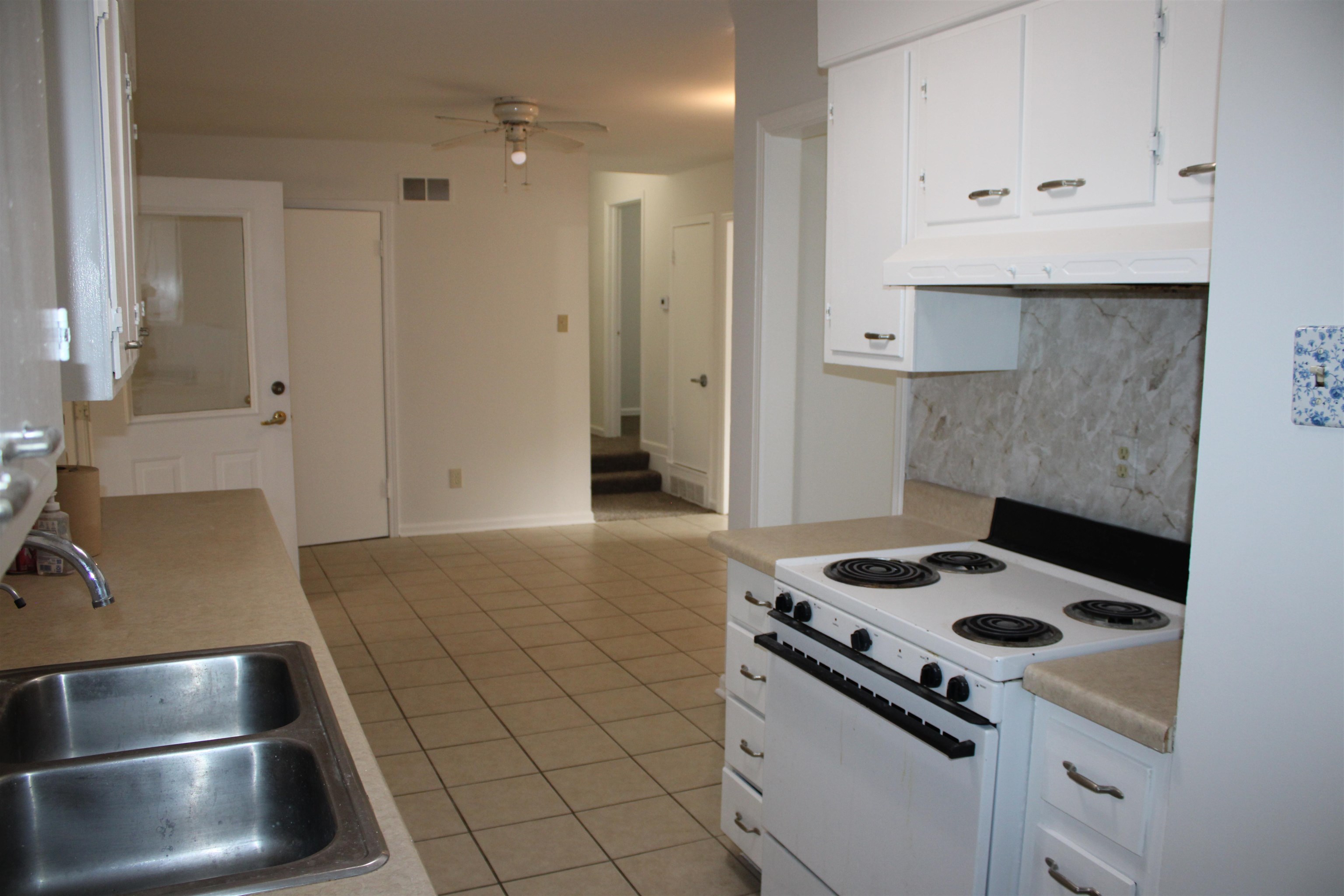 5552 Millbranch Rd Property Photo 8