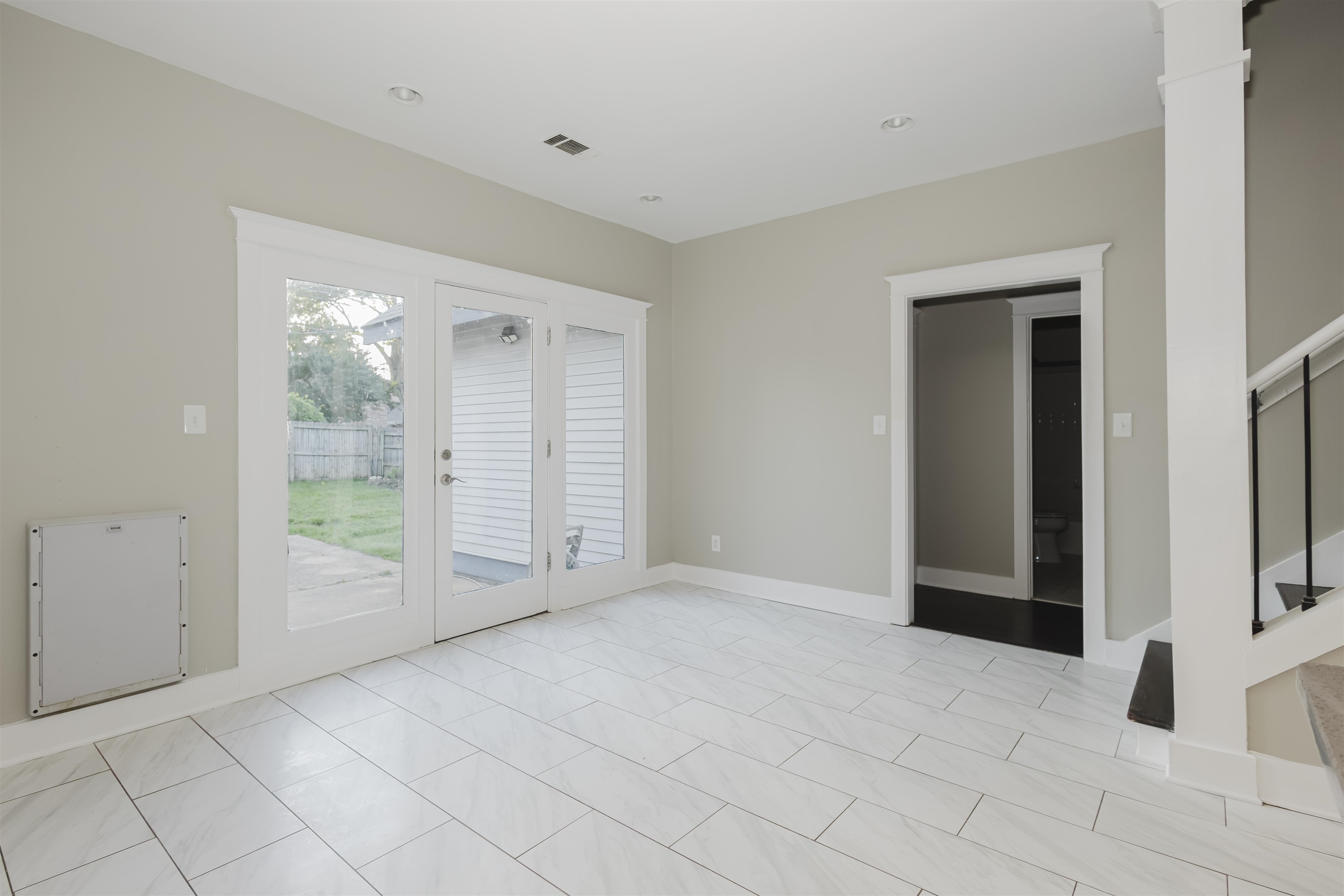 357 Angelus St Property Photo 15