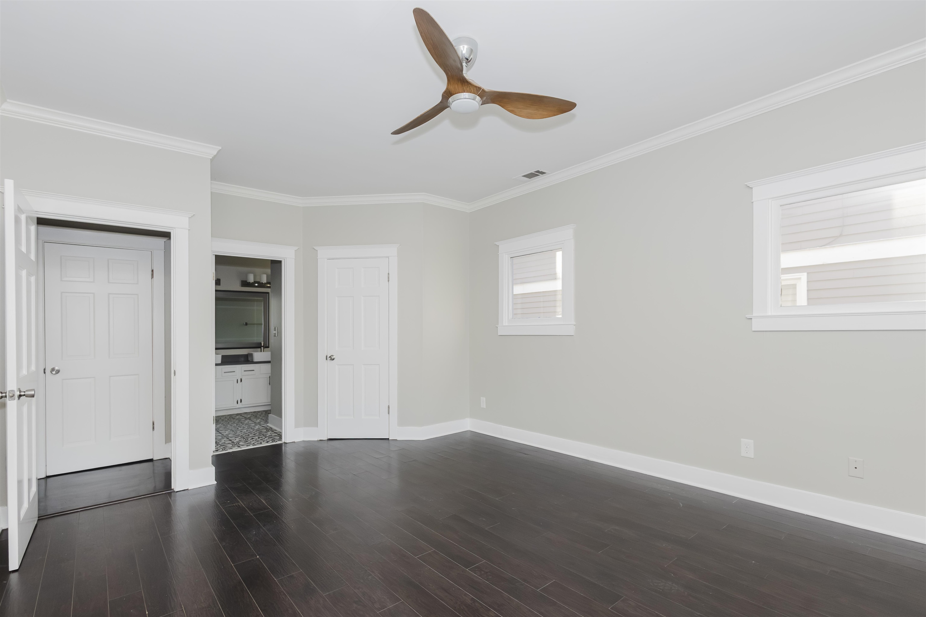 357 Angelus St Property Photo 19