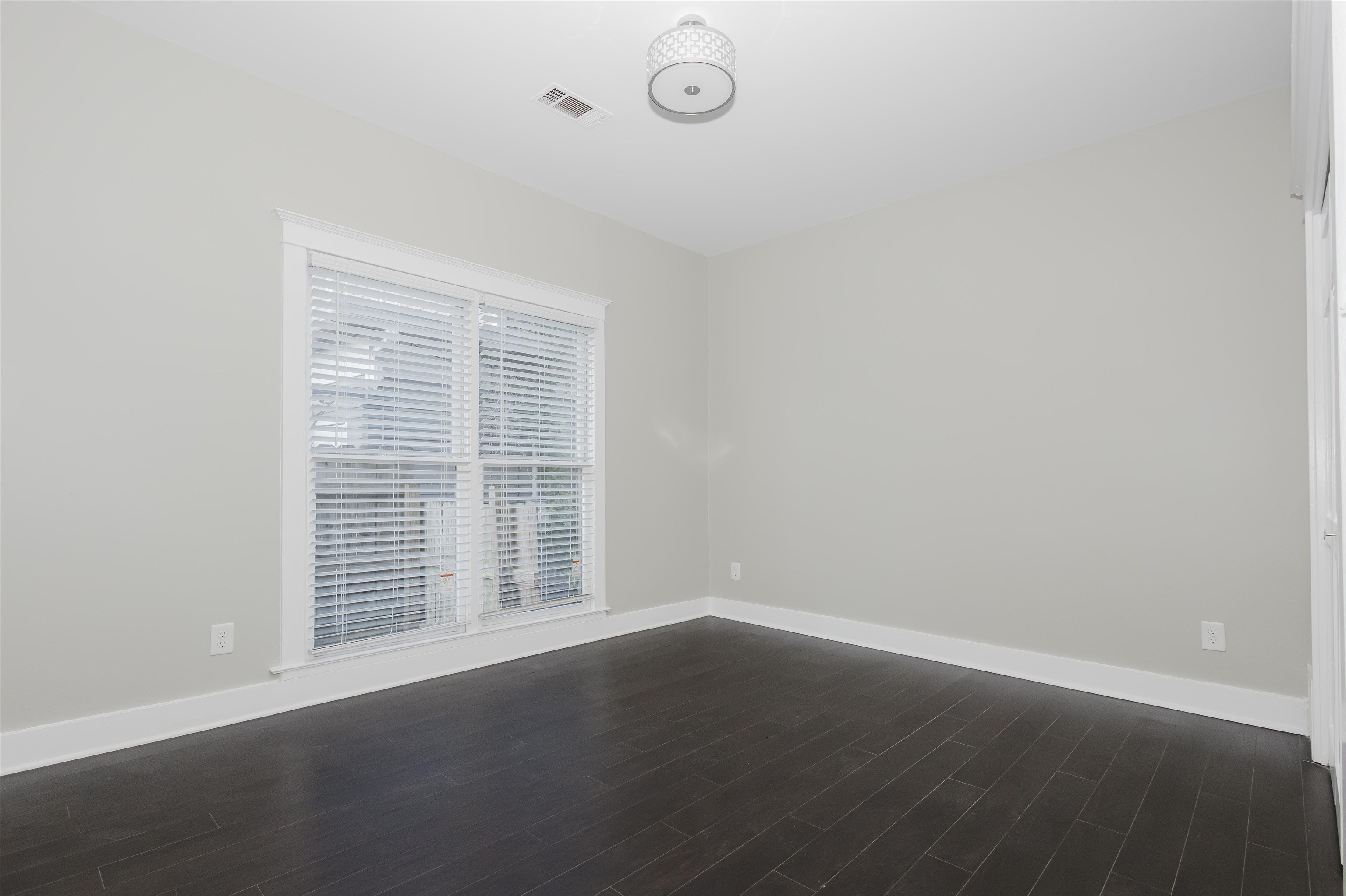 357 Angelus St Property Photo 23