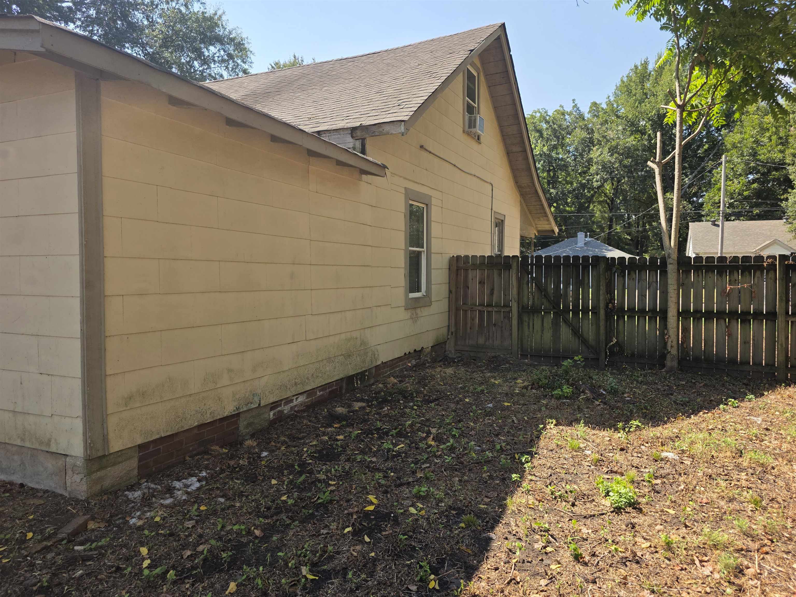 3532 Kallaher Ave Property Photo 3