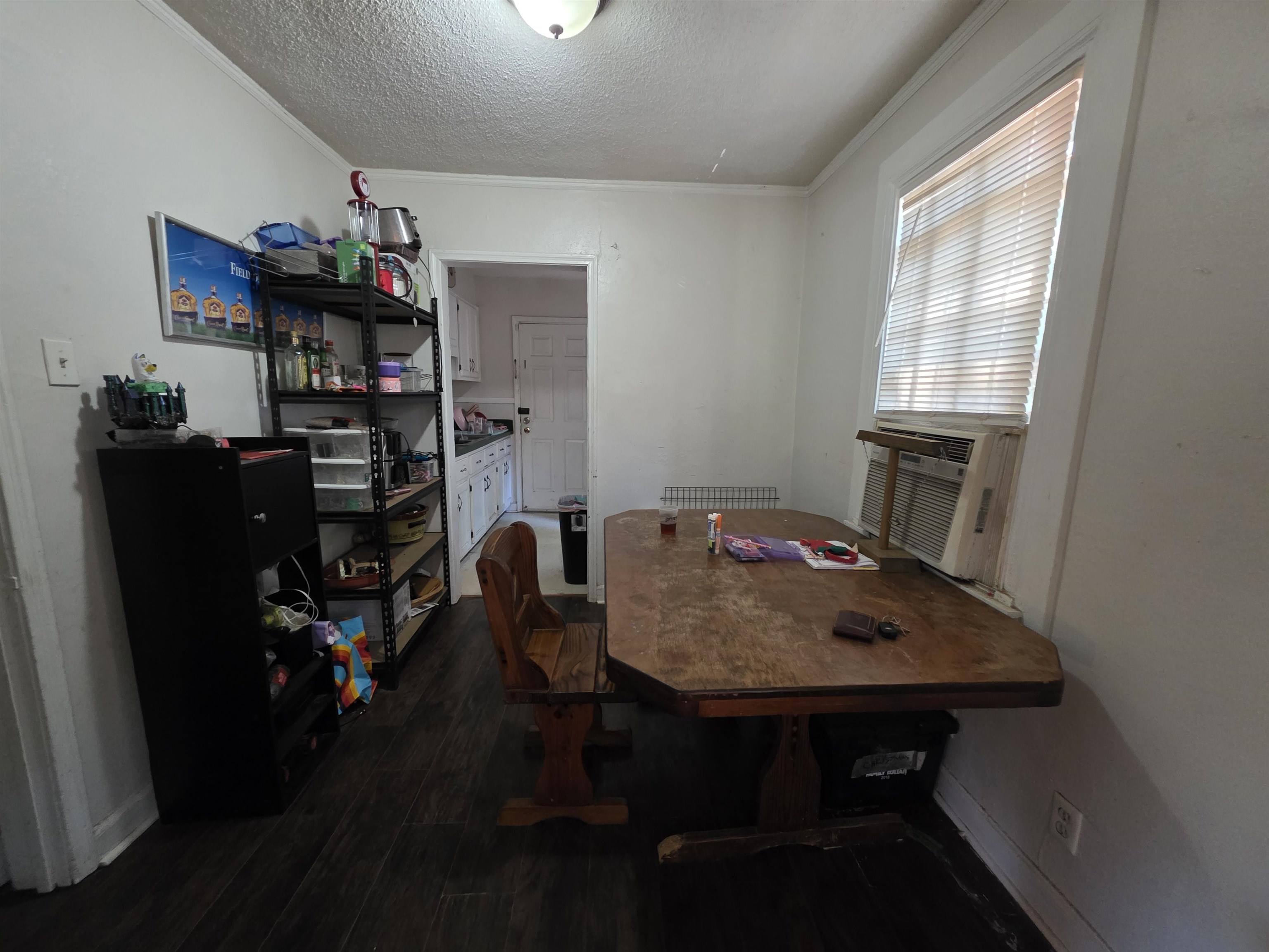 3562 Vernon Ave Property Photo 2