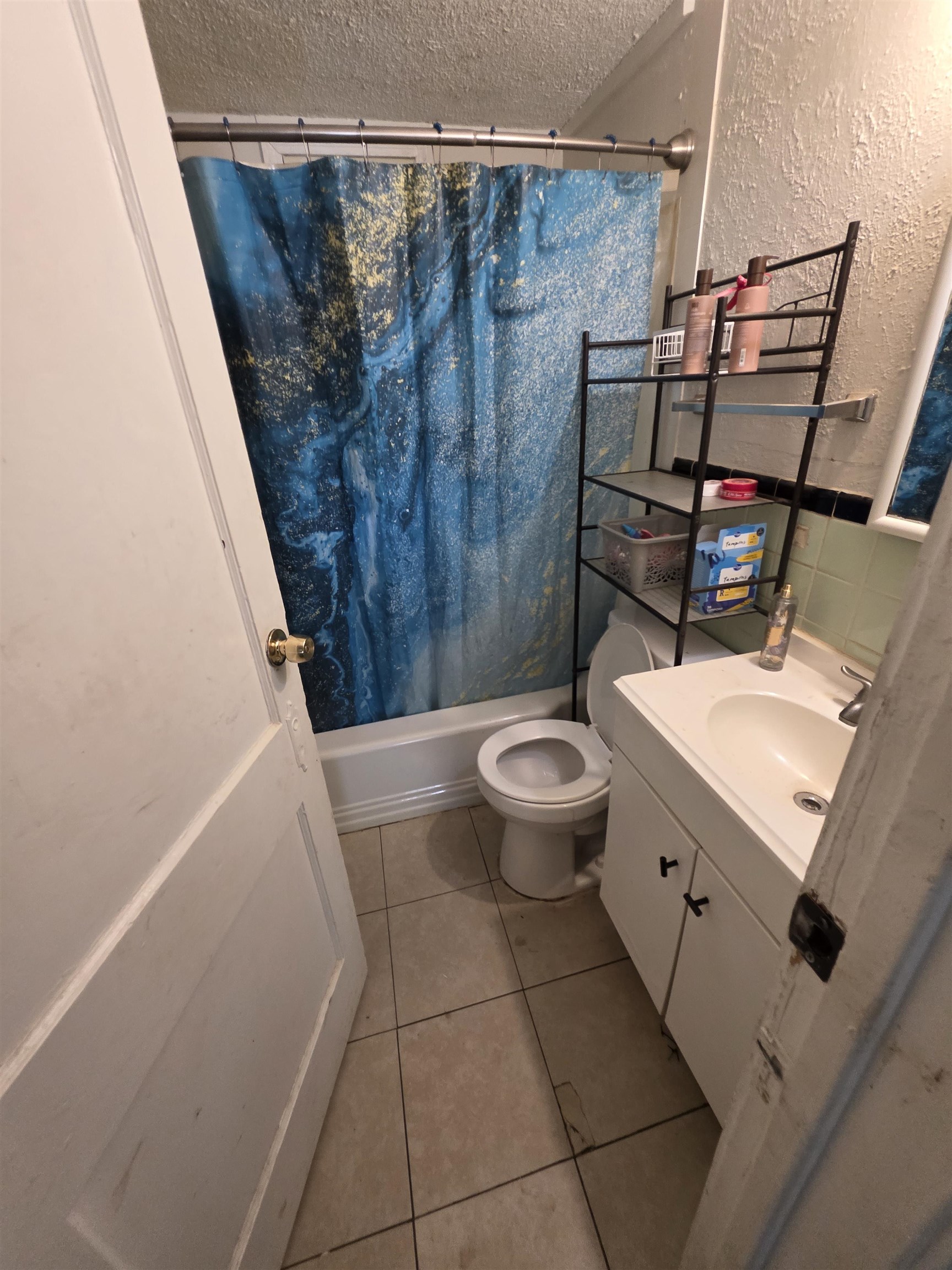3562 Vernon Ave Property Photo 5