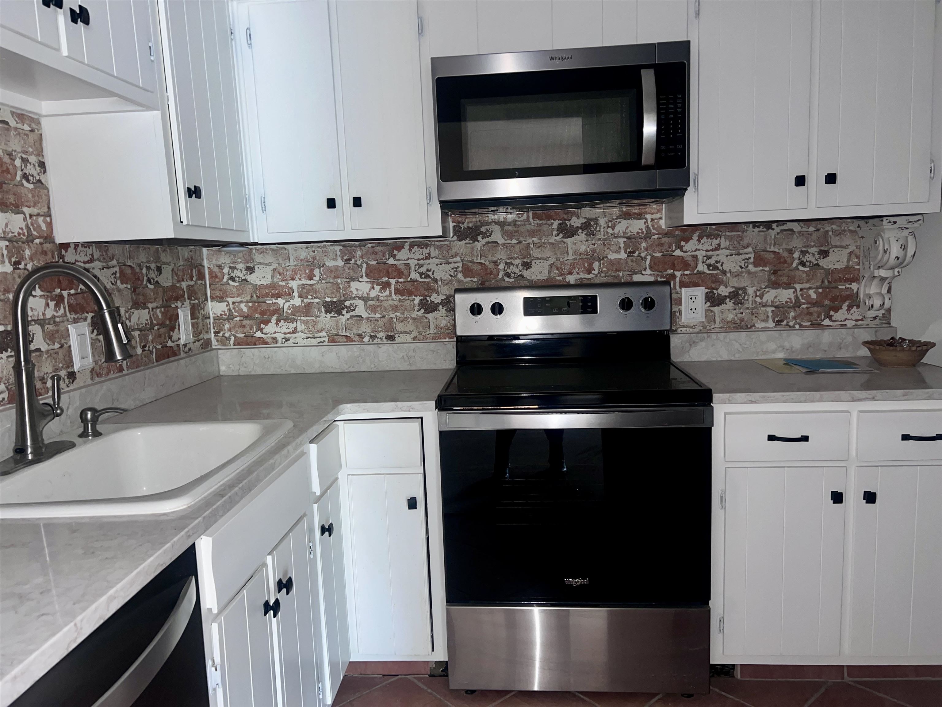 475 N Highland St 3h Property Photo 21
