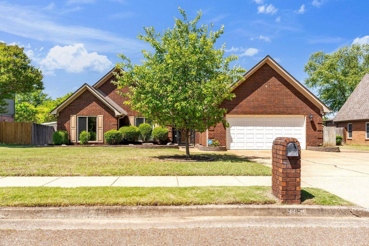 8052 Sara Jane Ln Property Photo 1