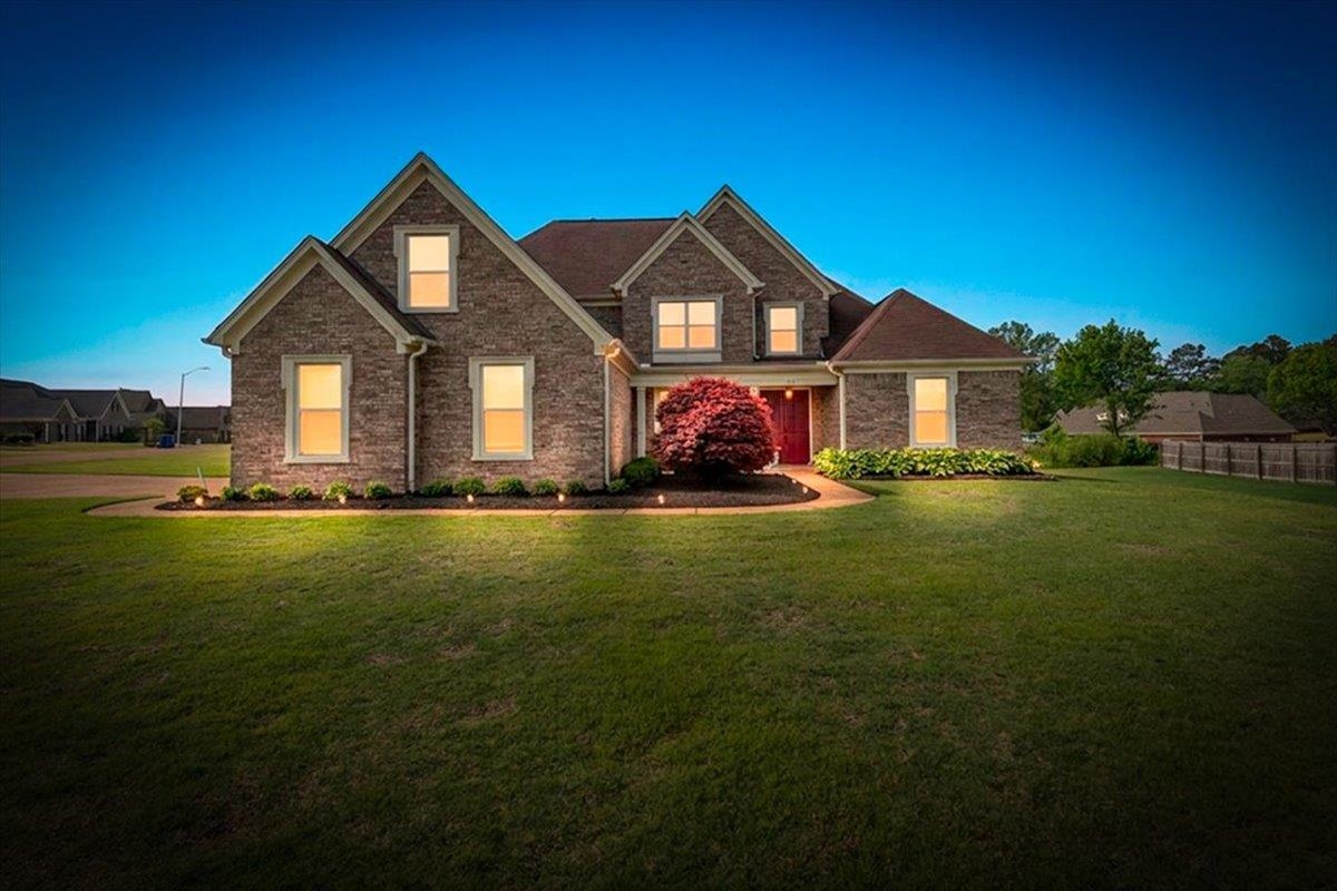 5345 E Pointe Dr Property Photo 2