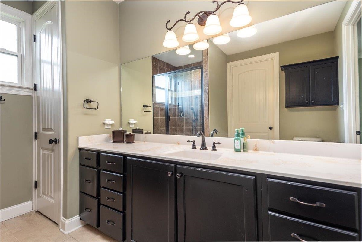 5345 E Pointe Dr Property Photo 30