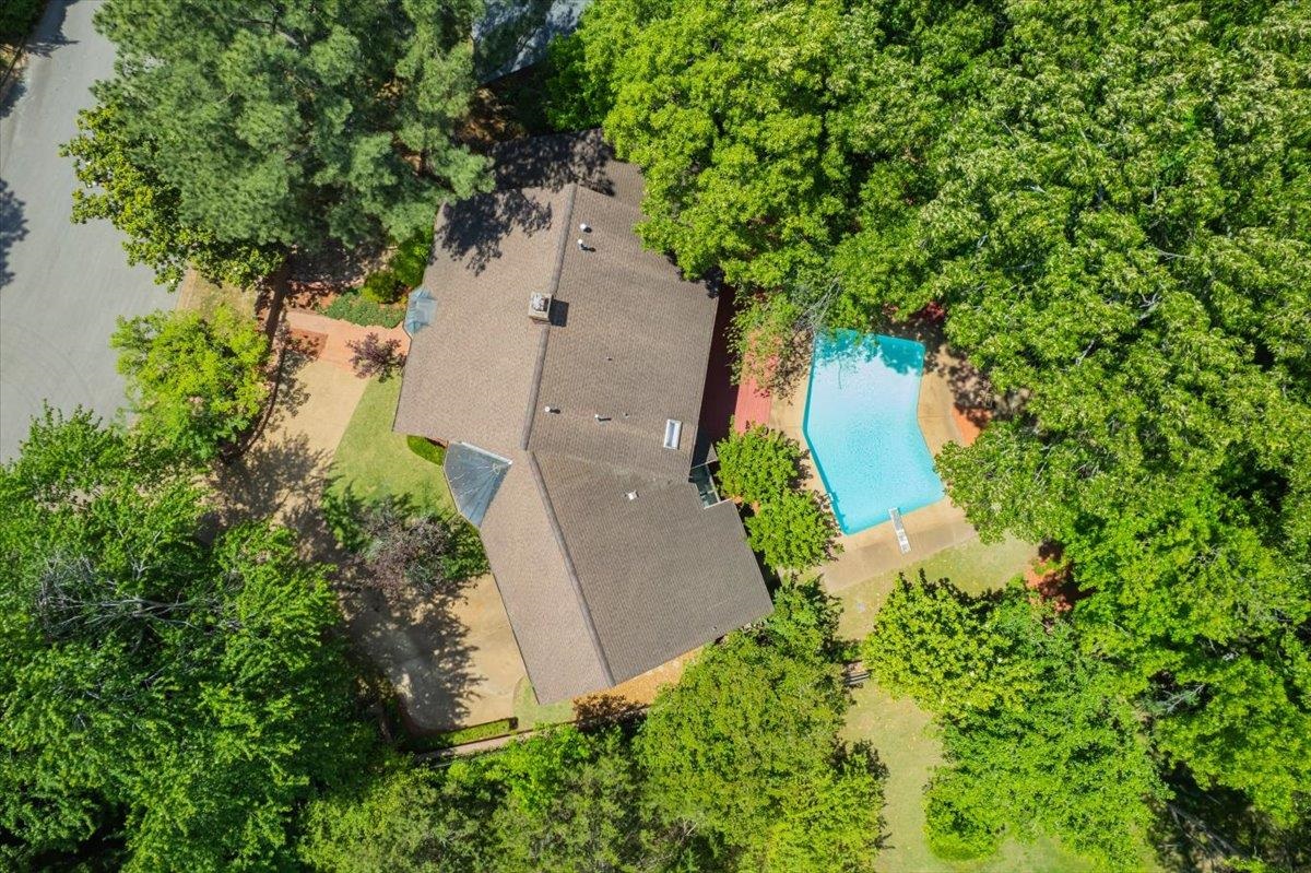 5992 Manor Cv Property Photo 4