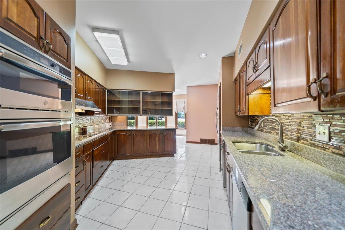 5992 Manor Cv Property Photo 13