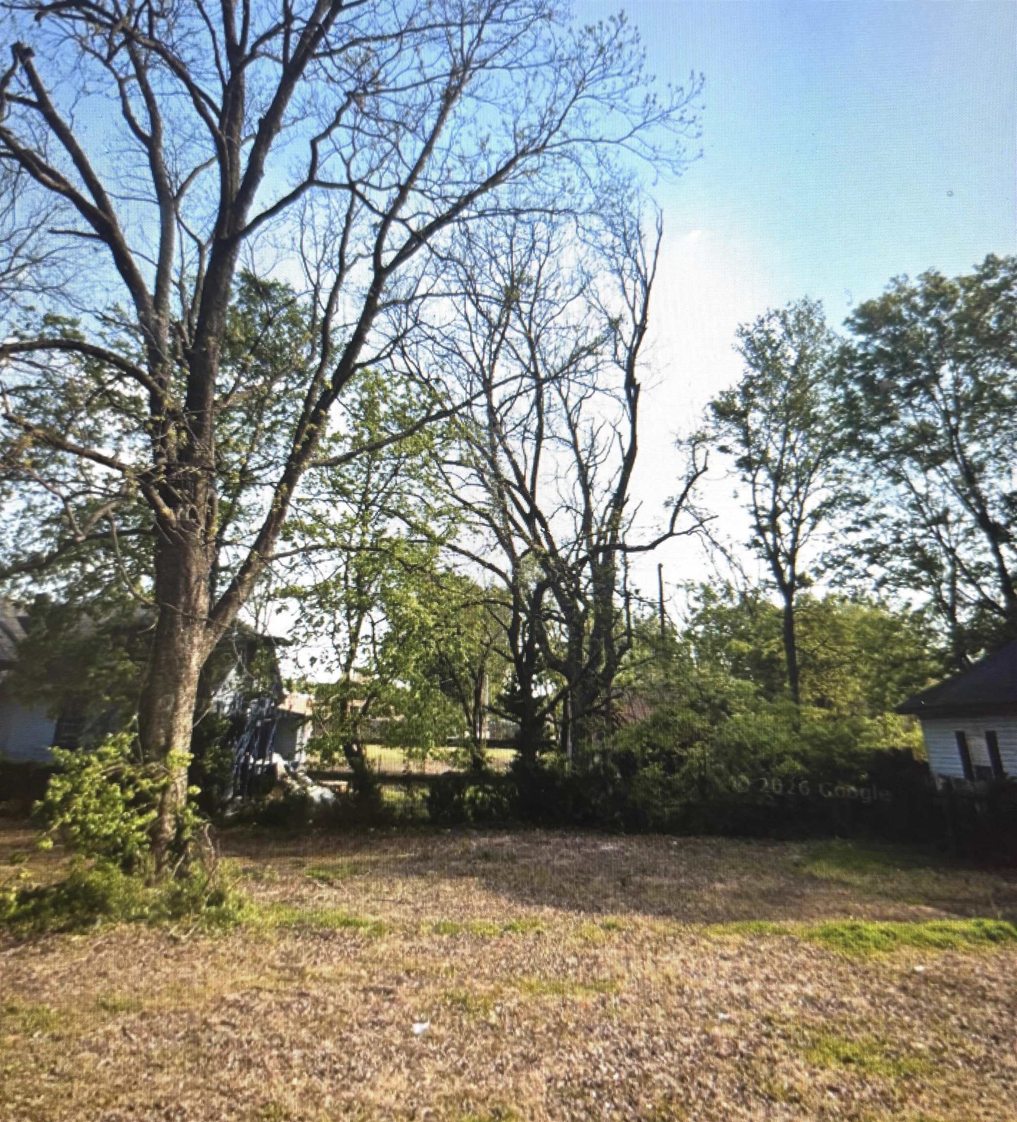 443 Simpson St Property Photo 1