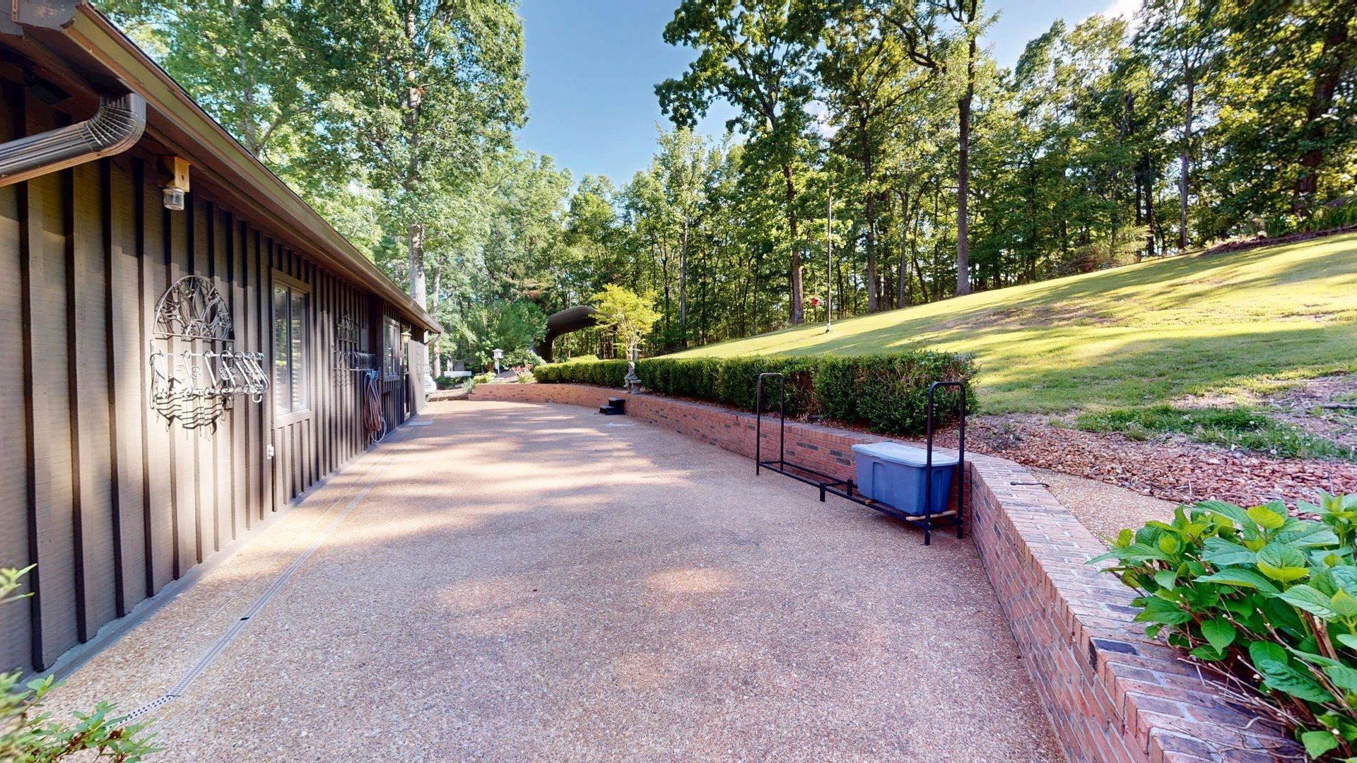 650 Caney Hollow Rd Property Photo 29