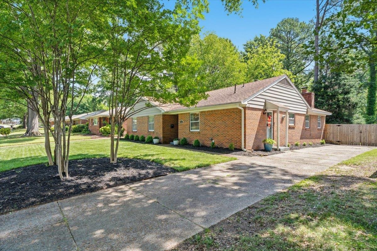 1458 Wheaton St Property Photo 2