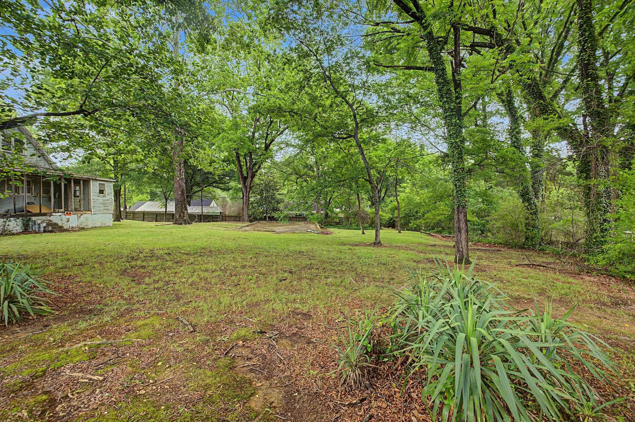 790 Colonial Rd Property Photo 12