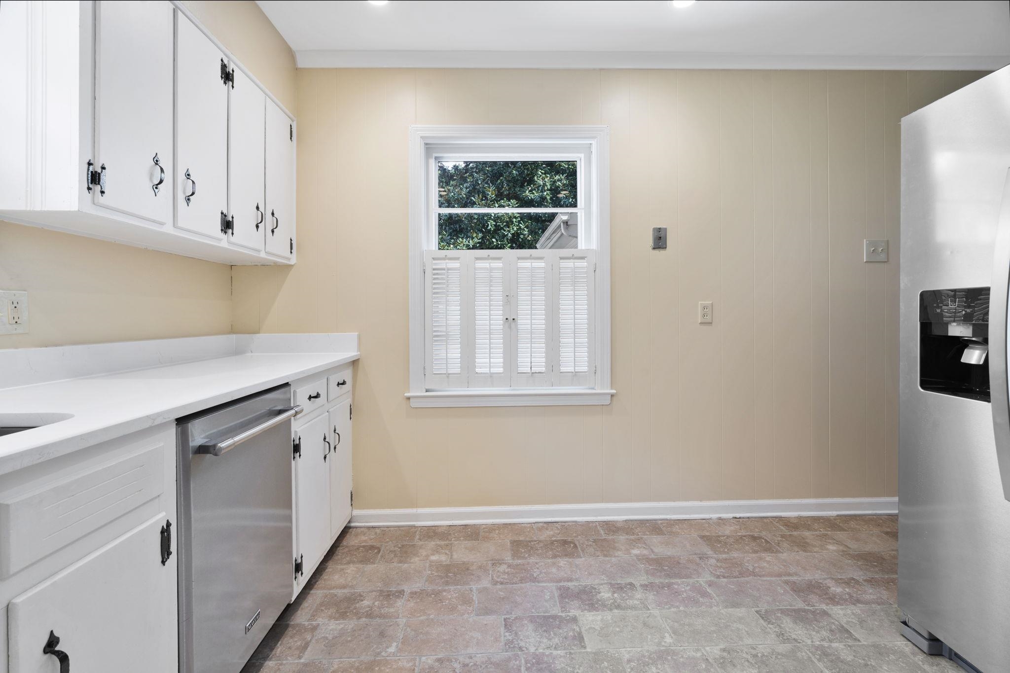 209 Leonora Dr Property Photo 16