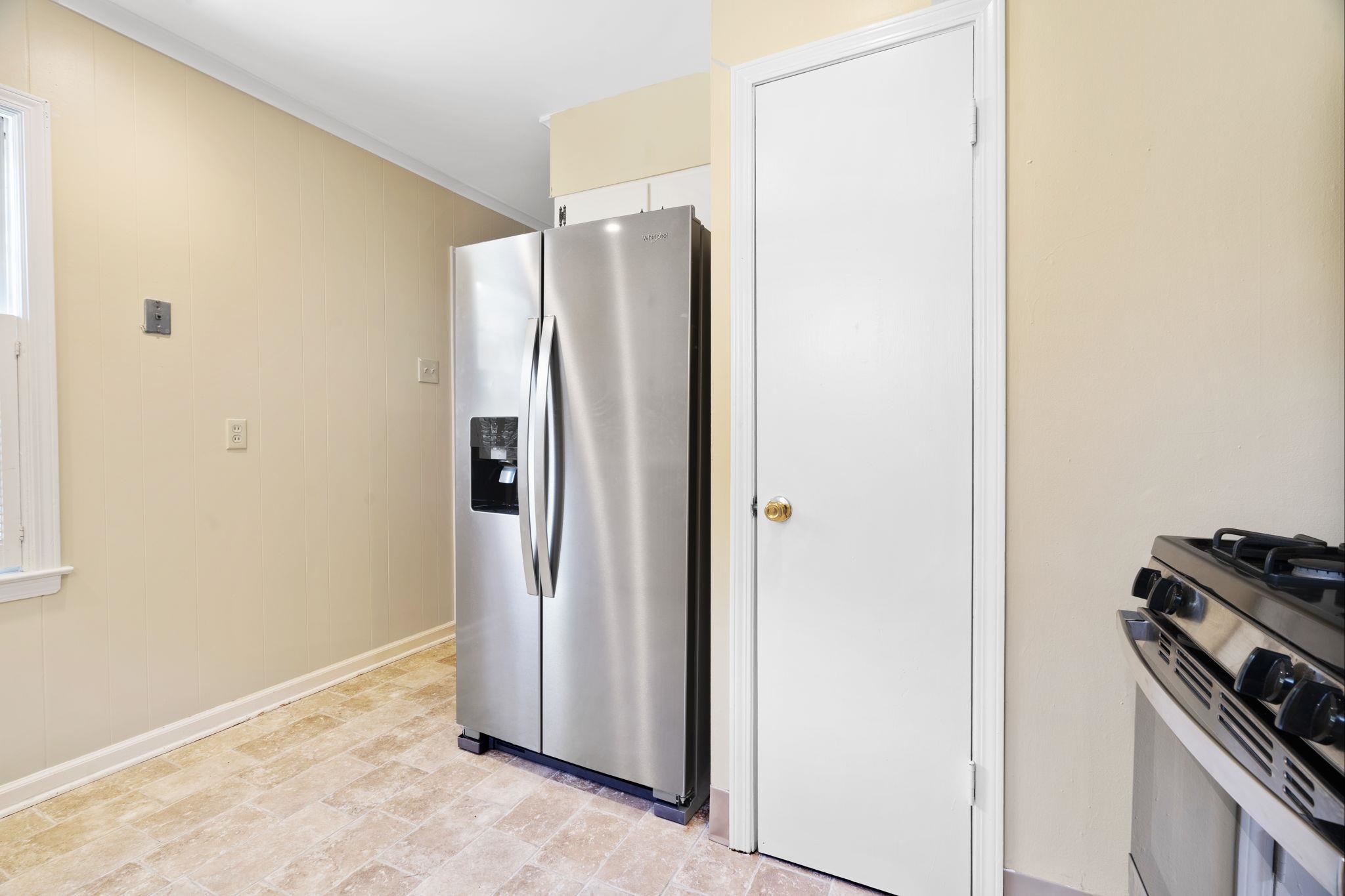 209 Leonora Dr Property Photo 17