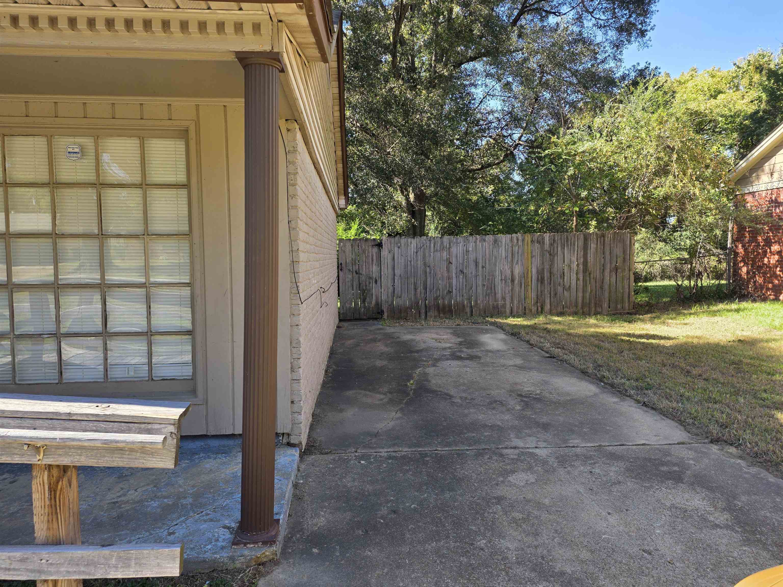 4573 Appleville St Property Photo 3