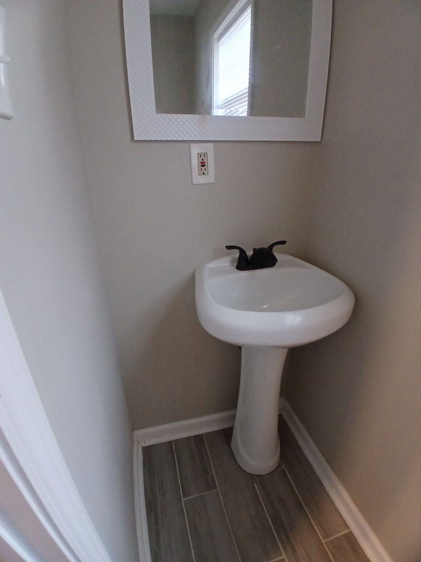 3470 Denver St Property Photo 6