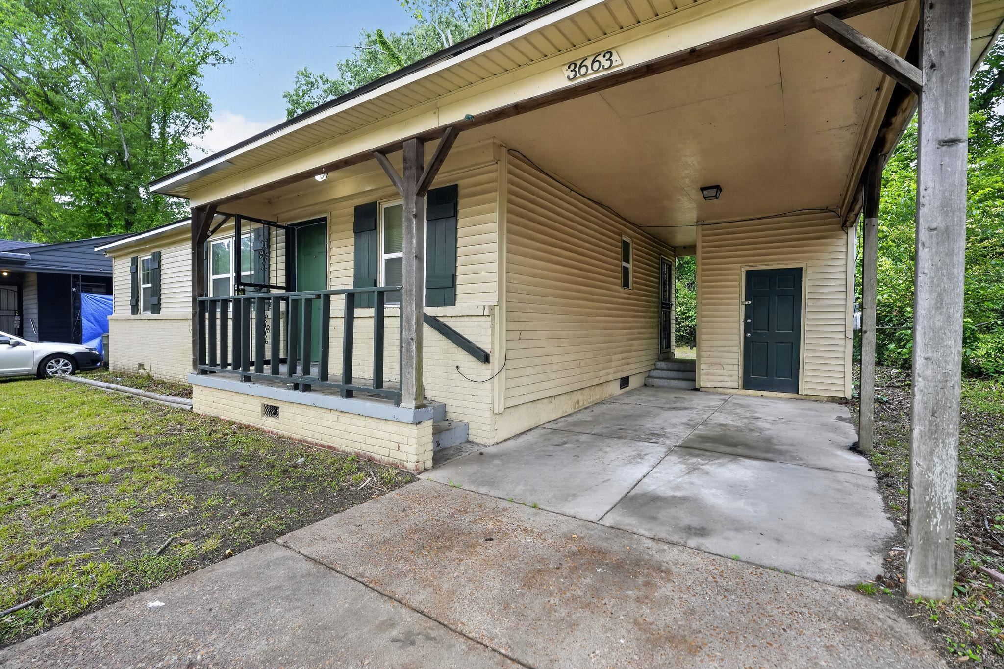 3663 Mountain Terrace St Property Photo 2