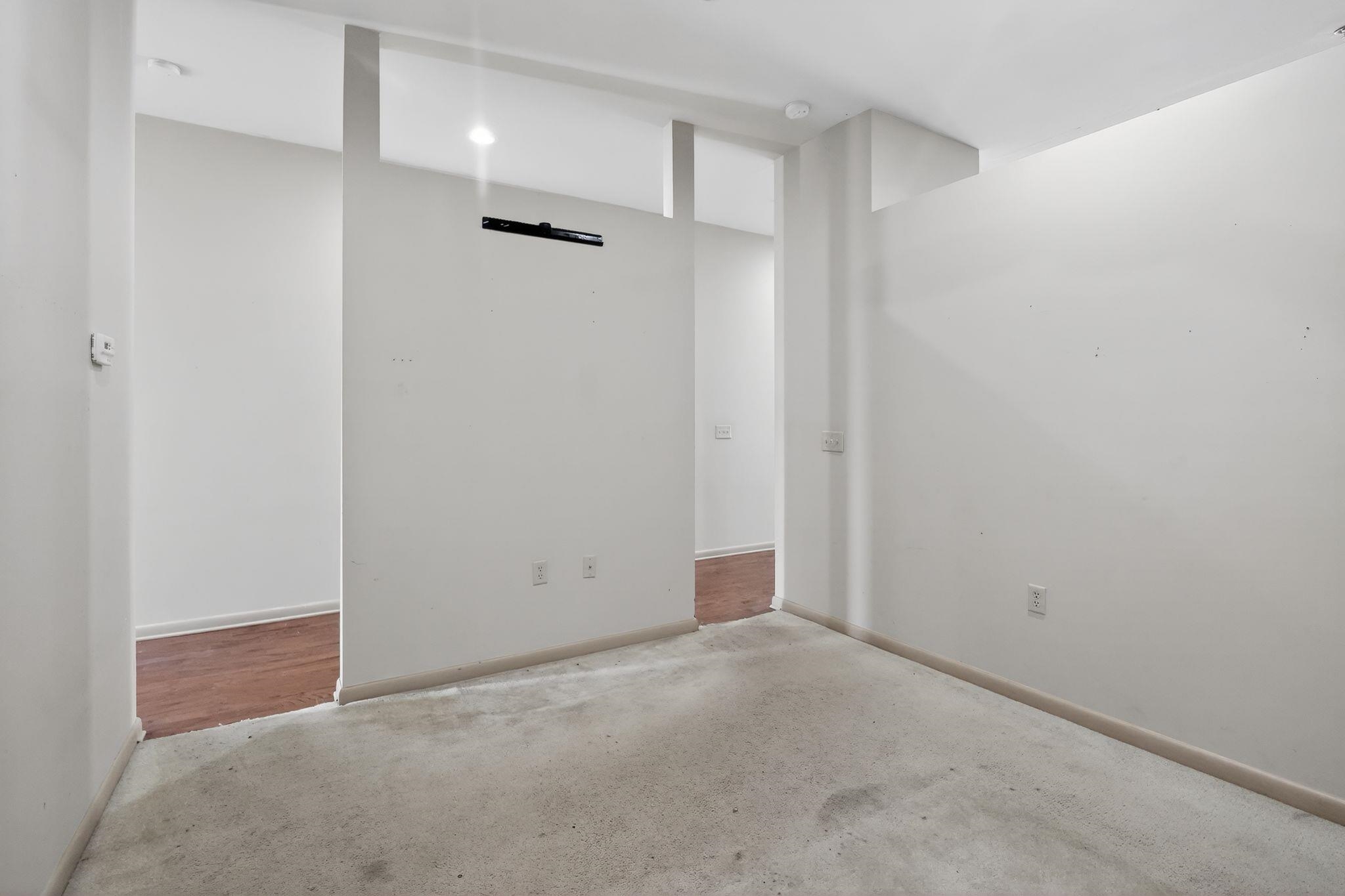 437 Monroe Ave 111 Property Photo 13