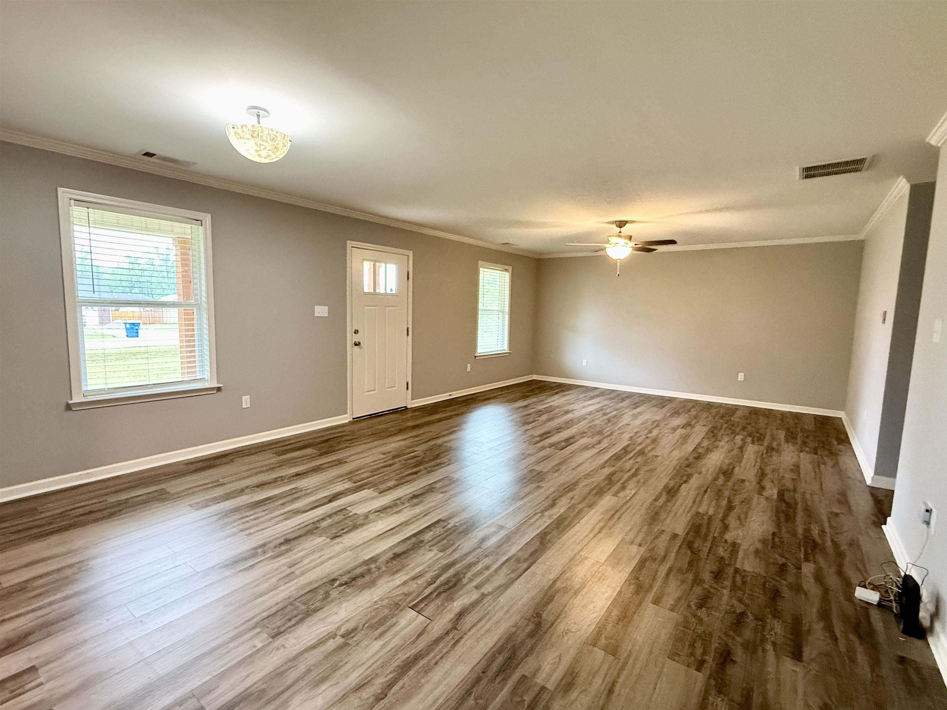 90 Squires Grove Dr Property Photo 16