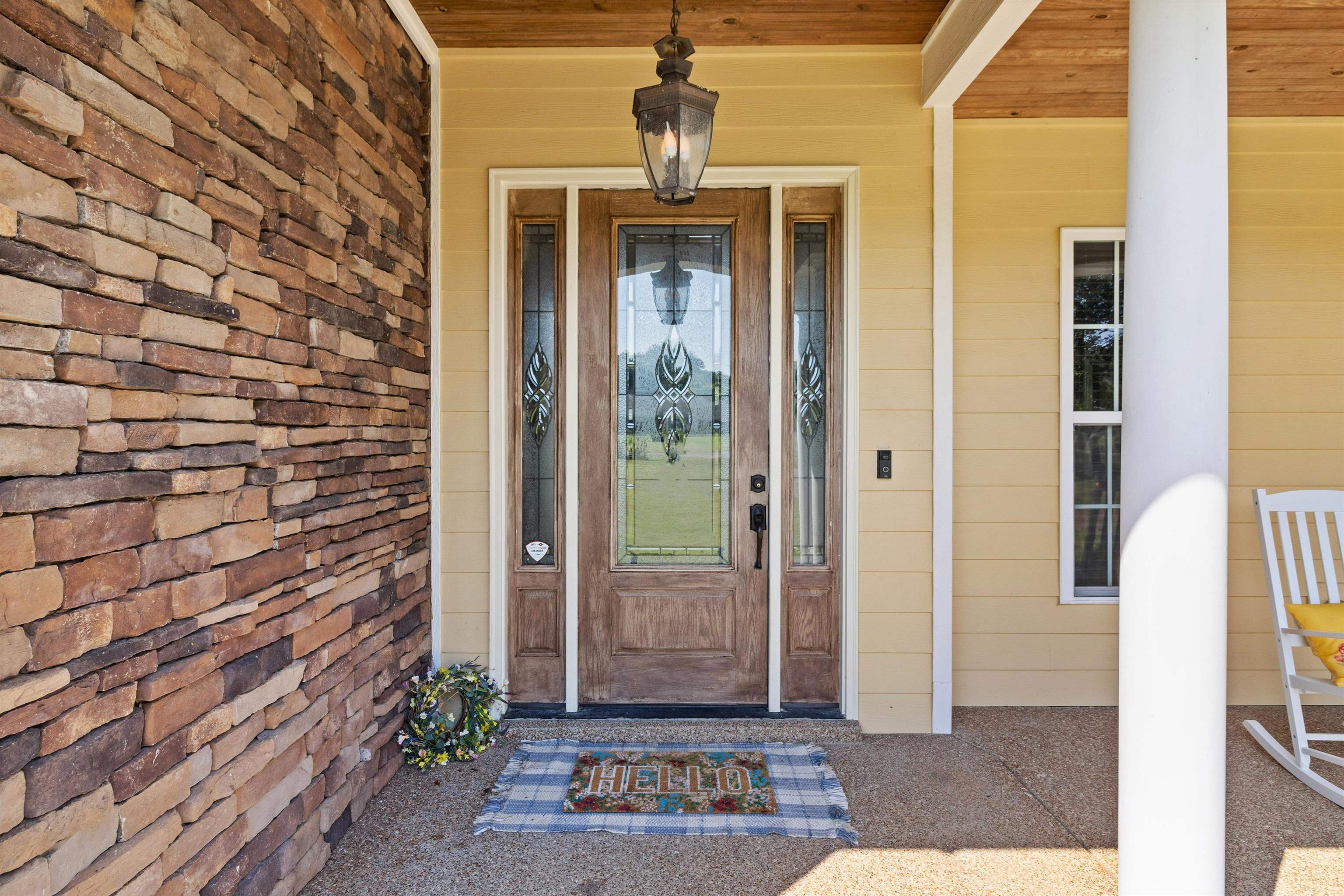 365 Crooked Creek Dr Property Photo 3