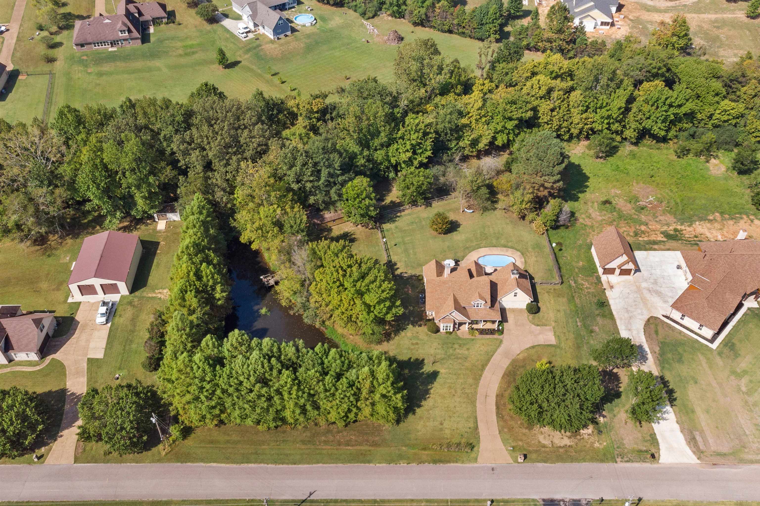 365 Crooked Creek Dr Property Photo 11