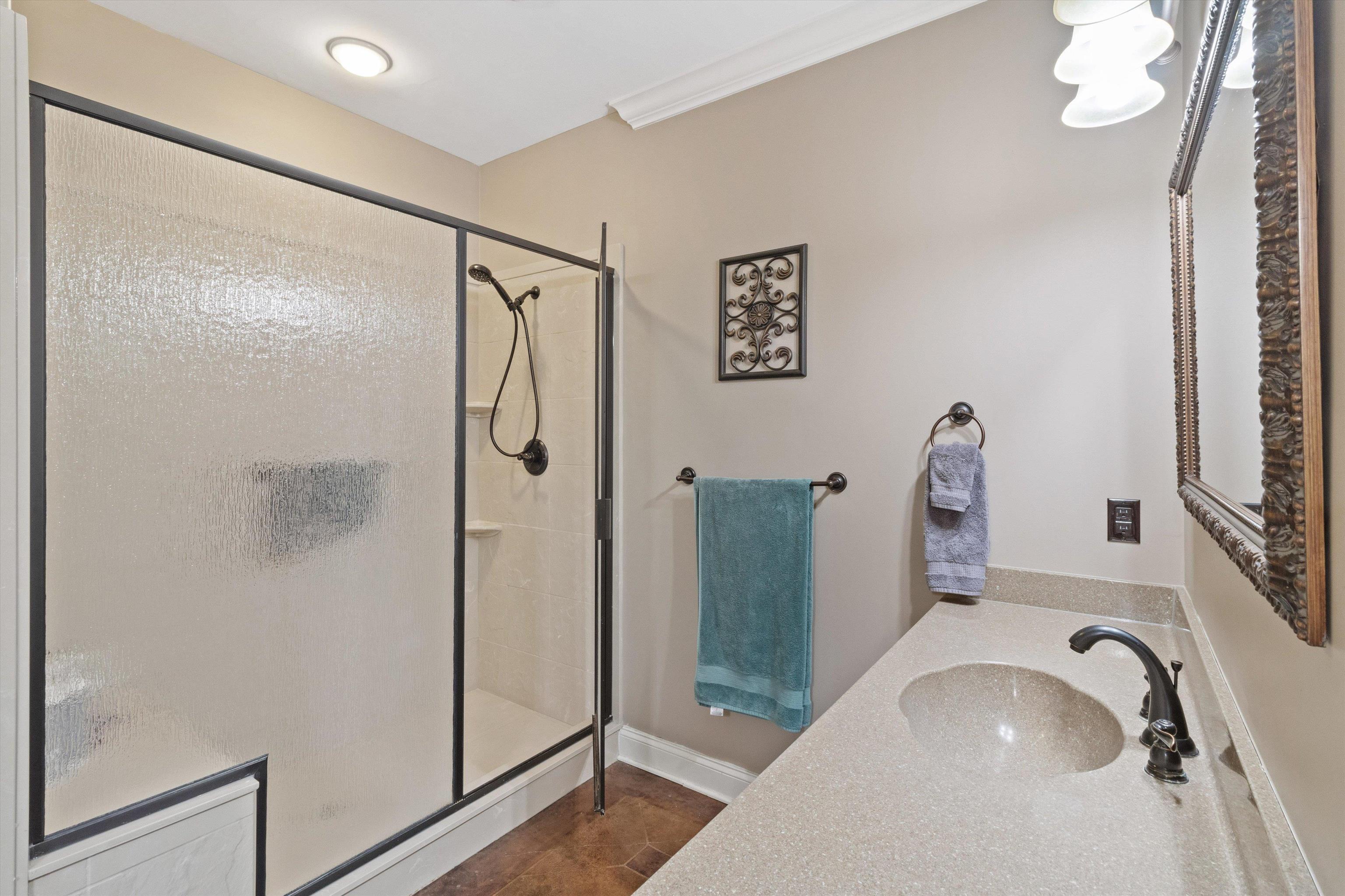 365 Crooked Creek Dr Property Photo 37